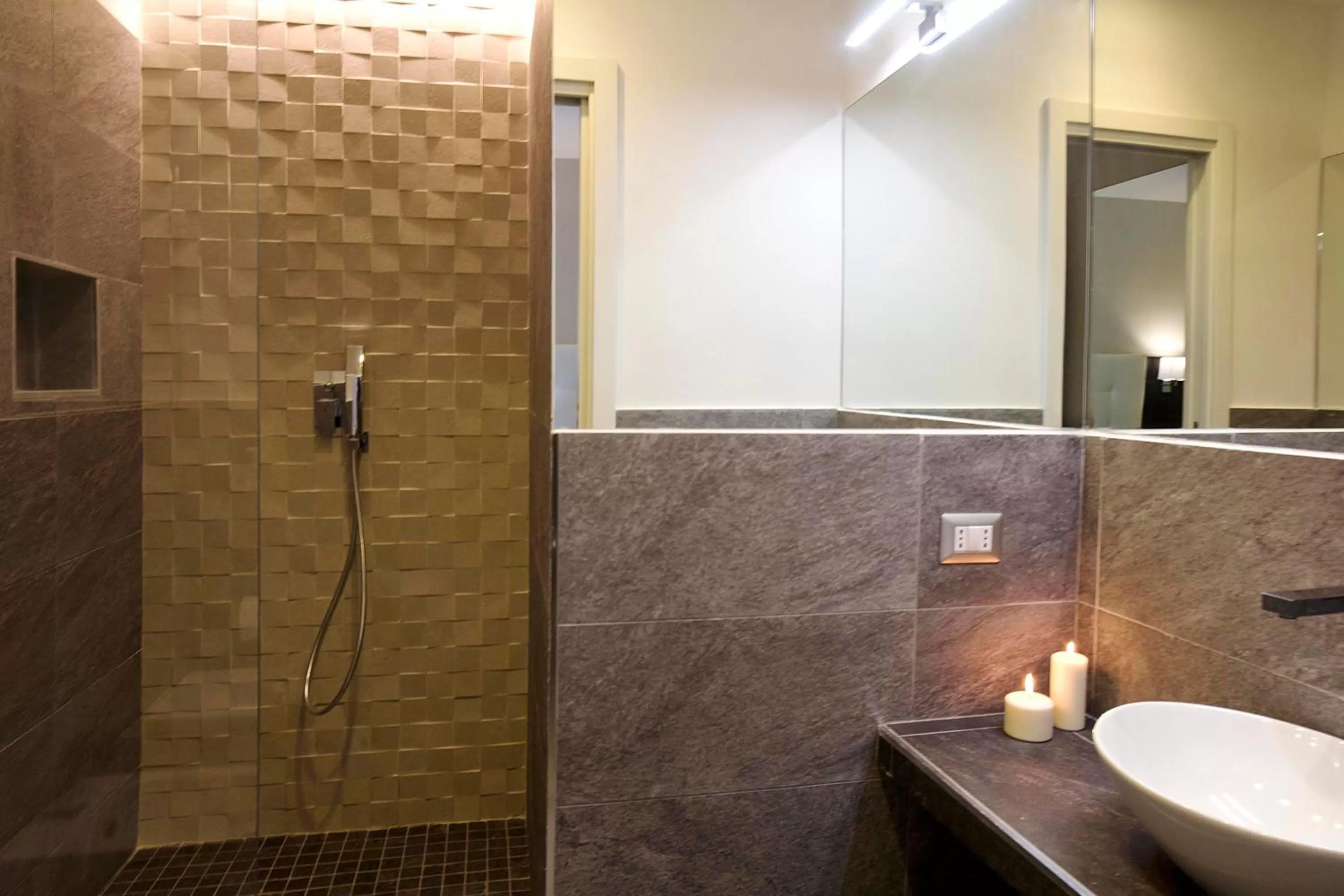 Shower in Roman Holidays Boutique Hotel