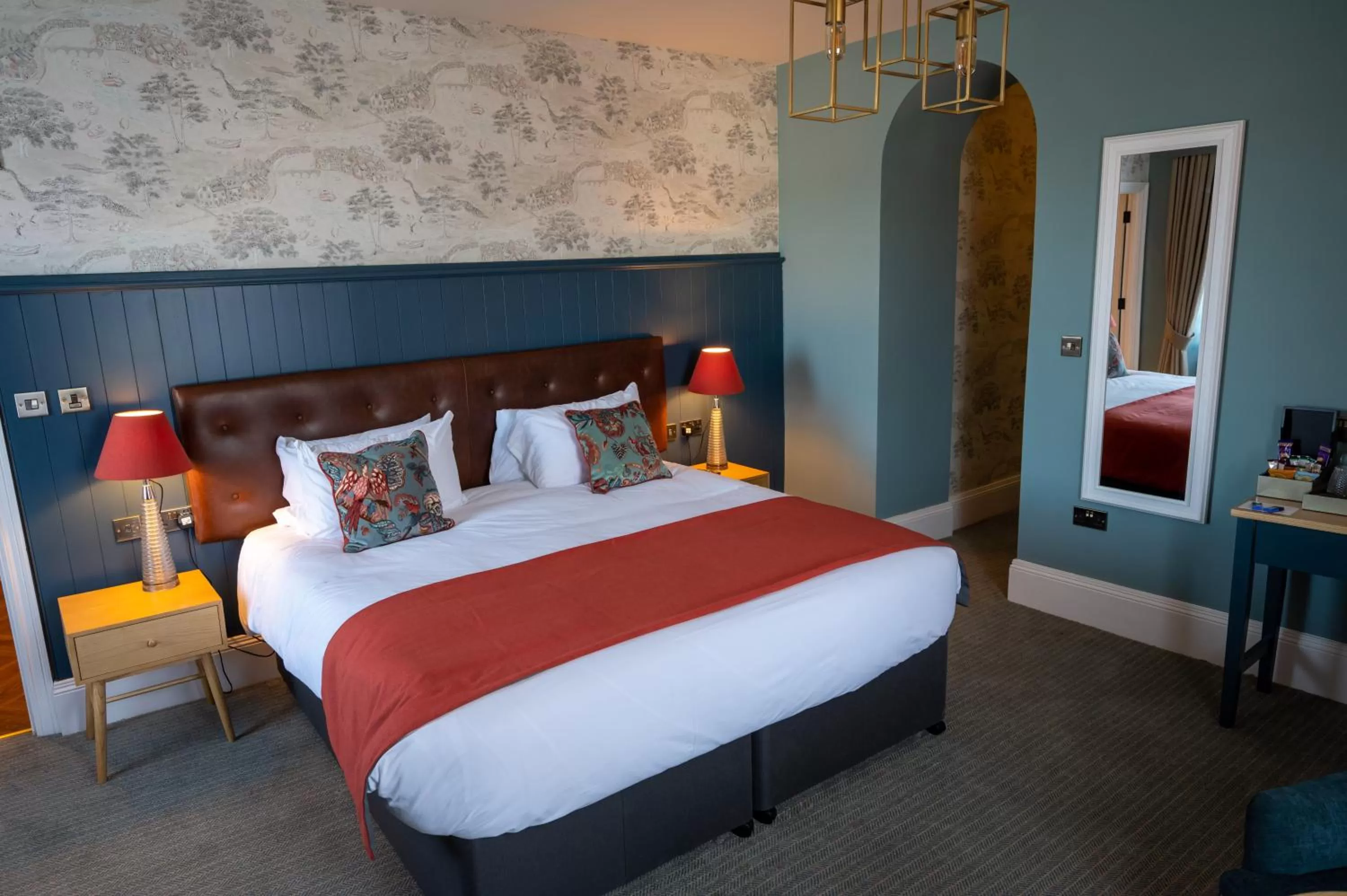 Bedroom, Bed in Victoria Hotel by Chef & Brewer Collection