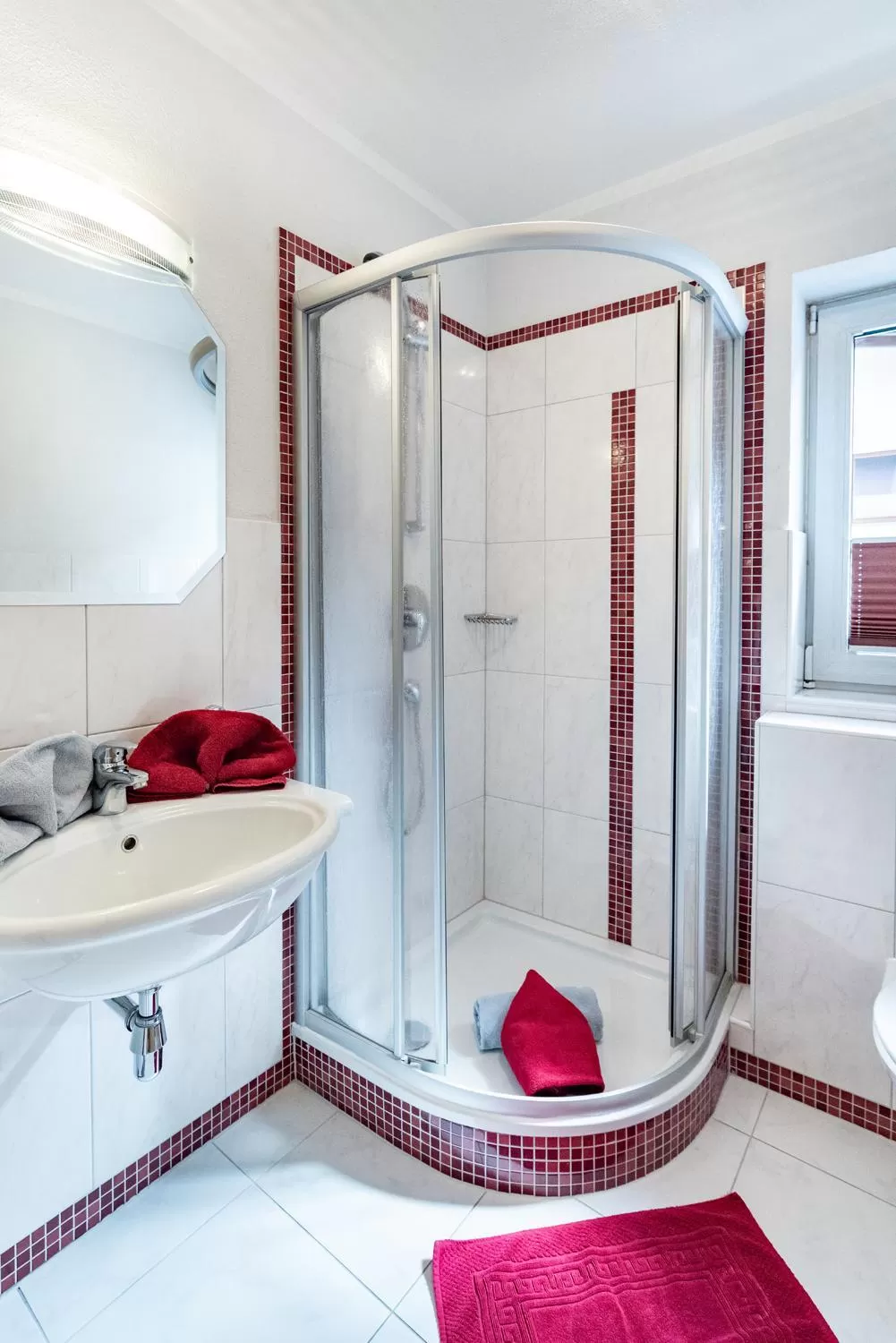 Shower in Apart Relax