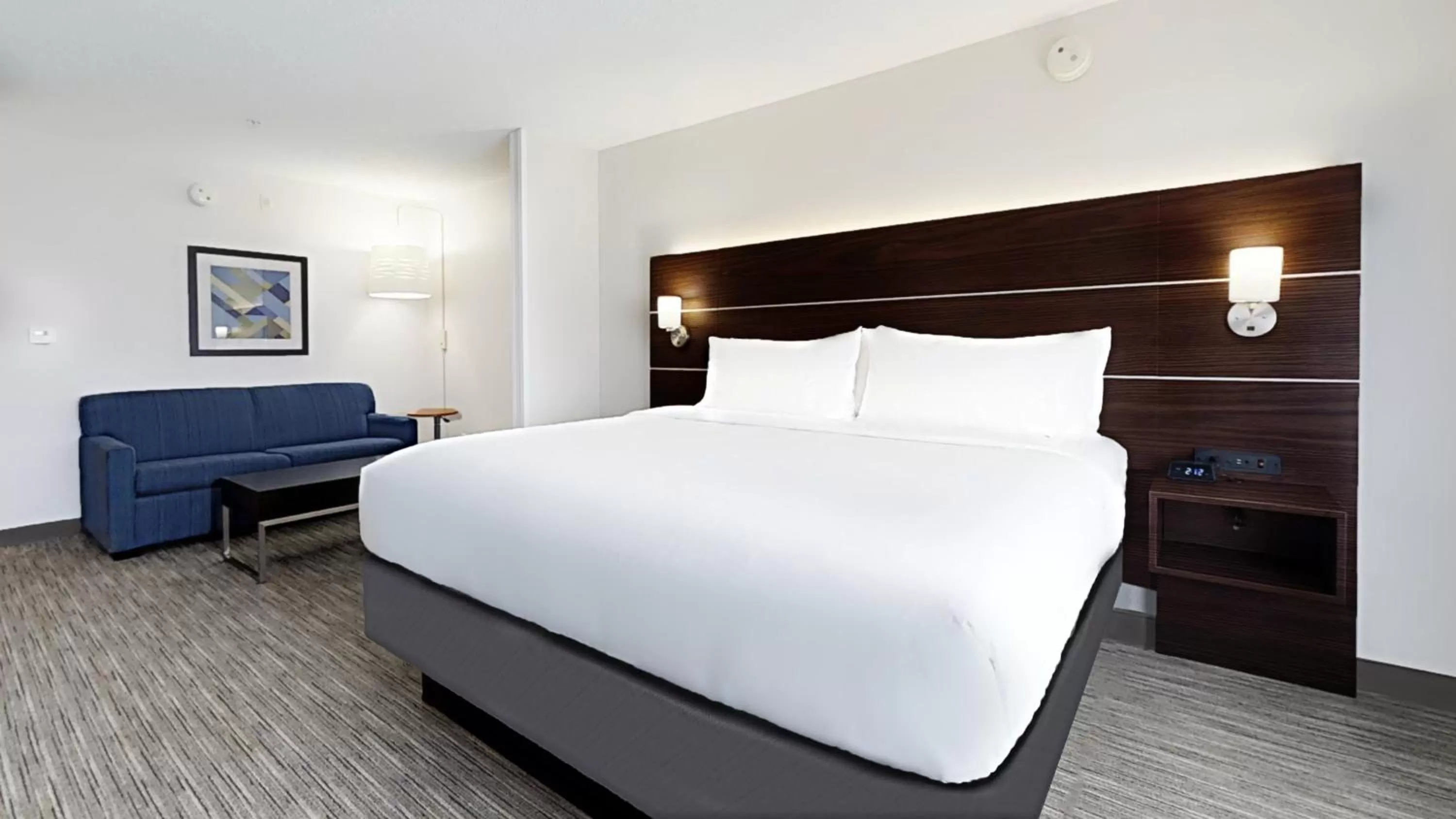 Photo of the whole room, Bed in Holiday Inn Express New Orleans East by IHG