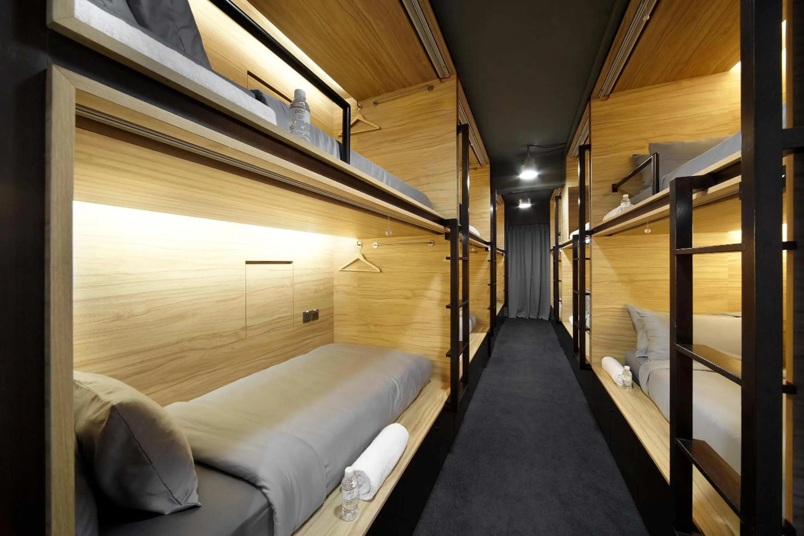 Bed in The Pod at Beach Road Boutique Capsule Hotel
