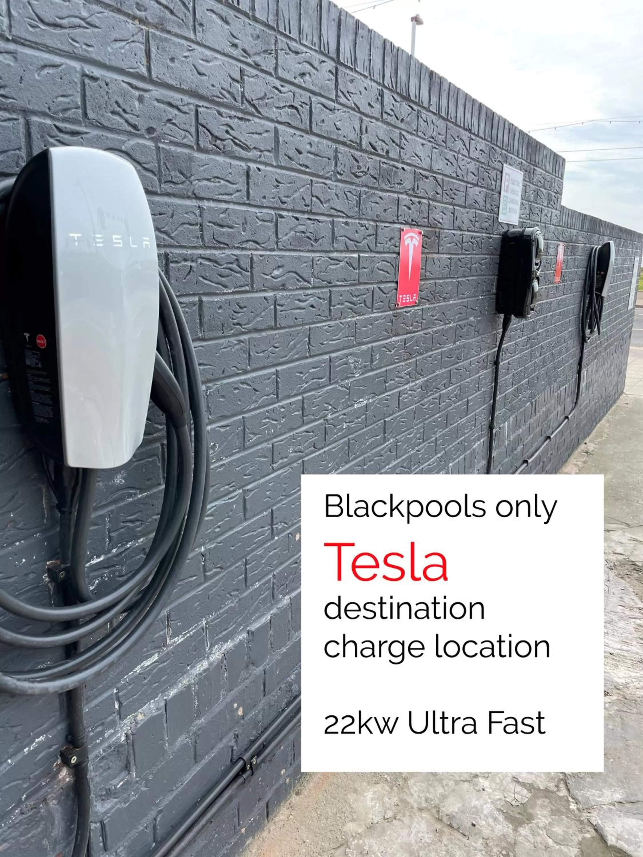 Parking in ApartHotel421 by Seafront Collection