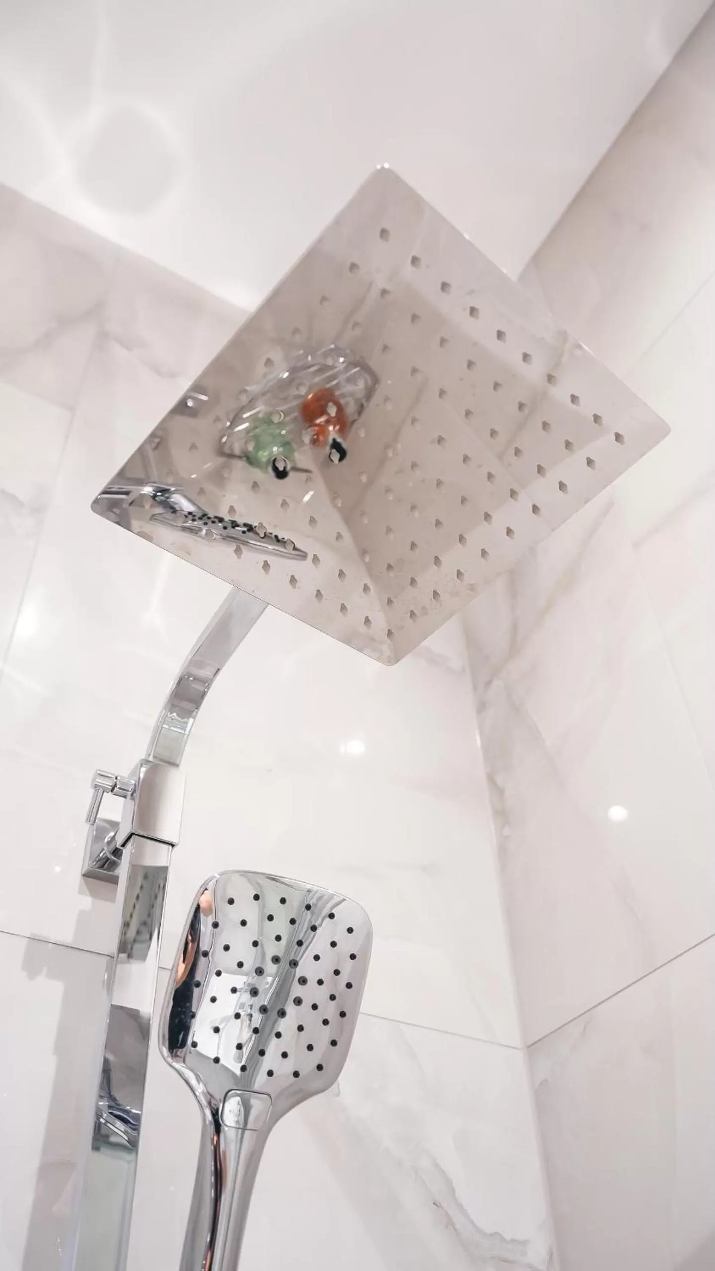 Shower, Bathroom in The Avonmore Olympia