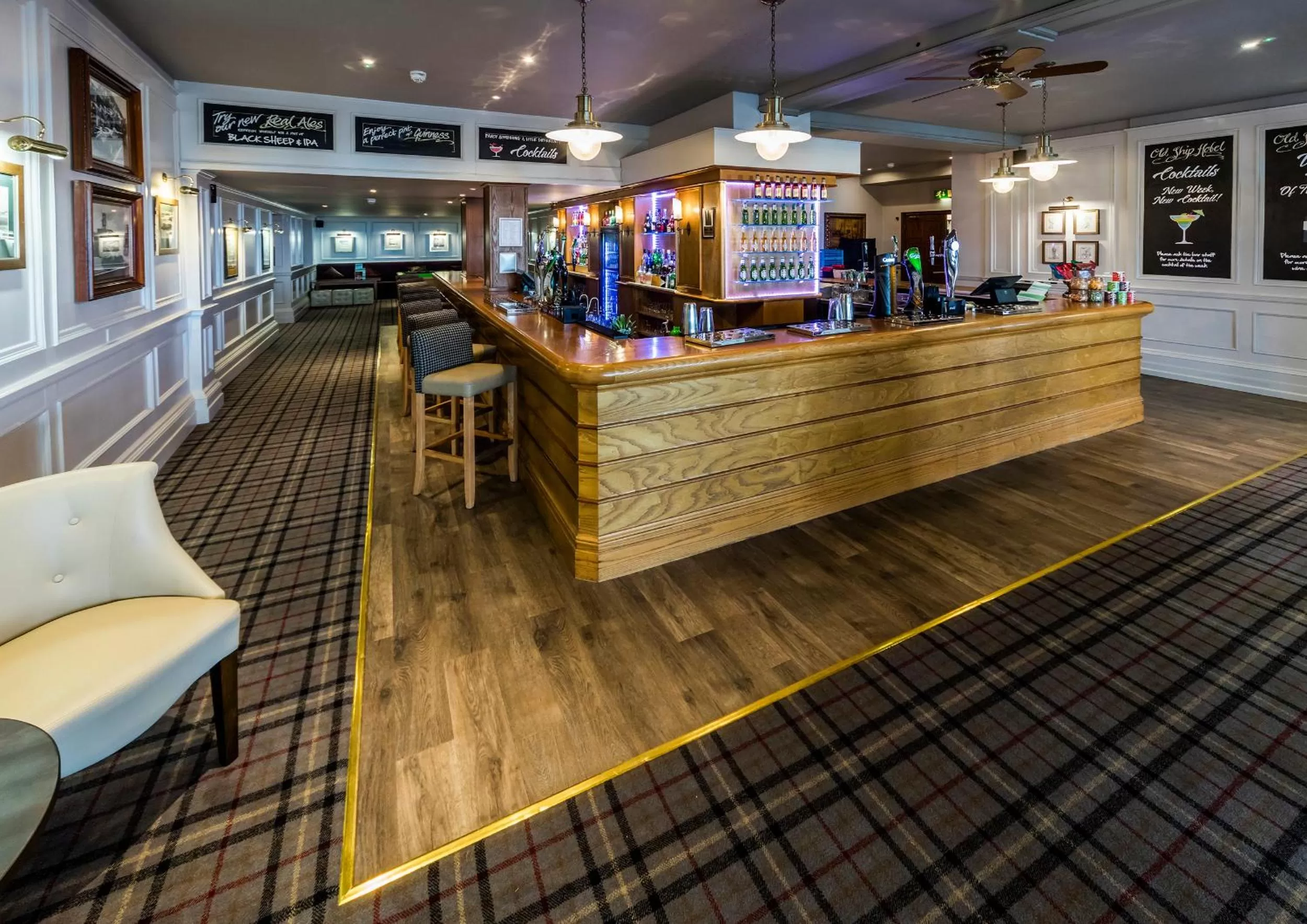 Lounge or bar in The Old Ship Hotel