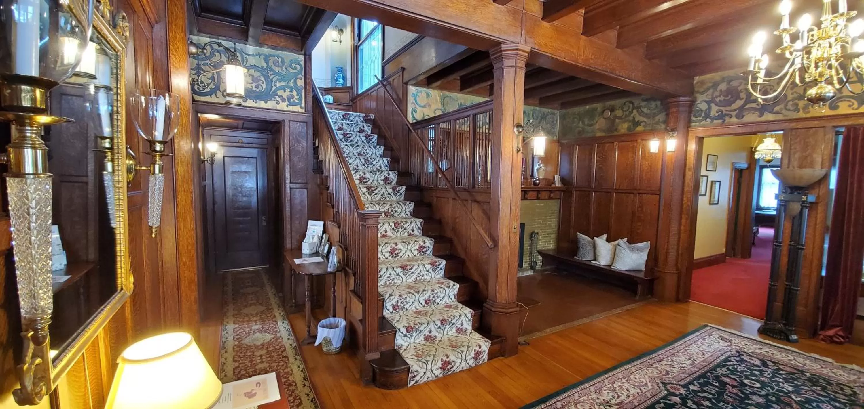 Decorative detail in Saravilla Bed & Breakfast