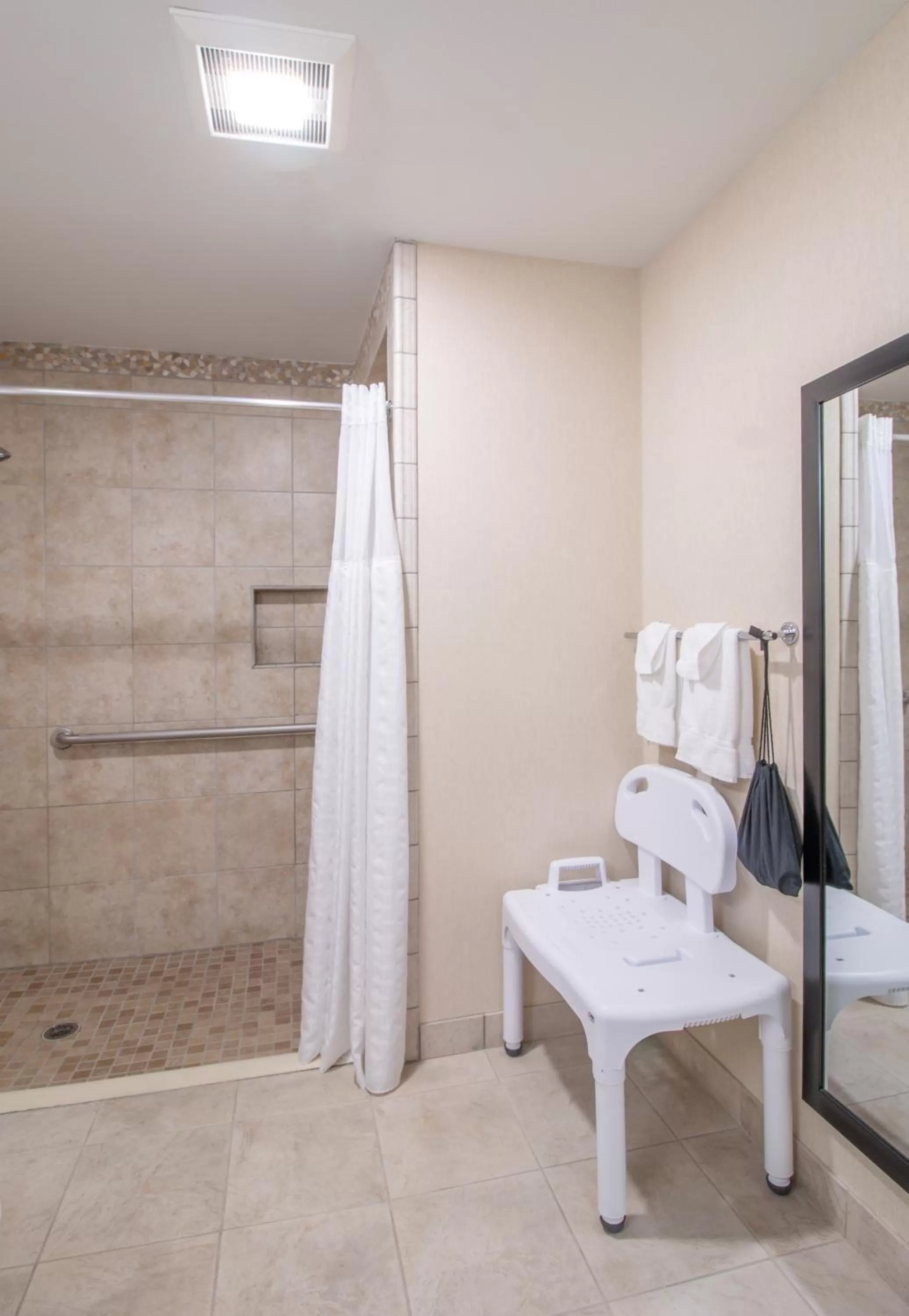 Bathroom in Quality Inn near Rocky Mountain National Park