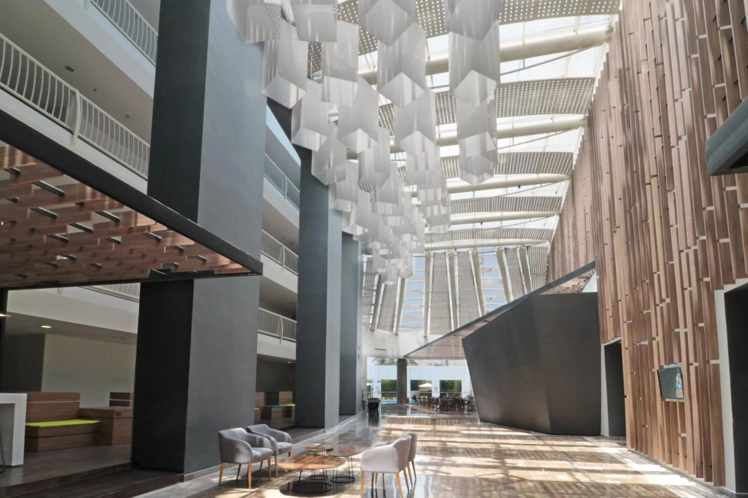 Lobby or reception in Holiday Inn Express San Luis Potosí by IHG