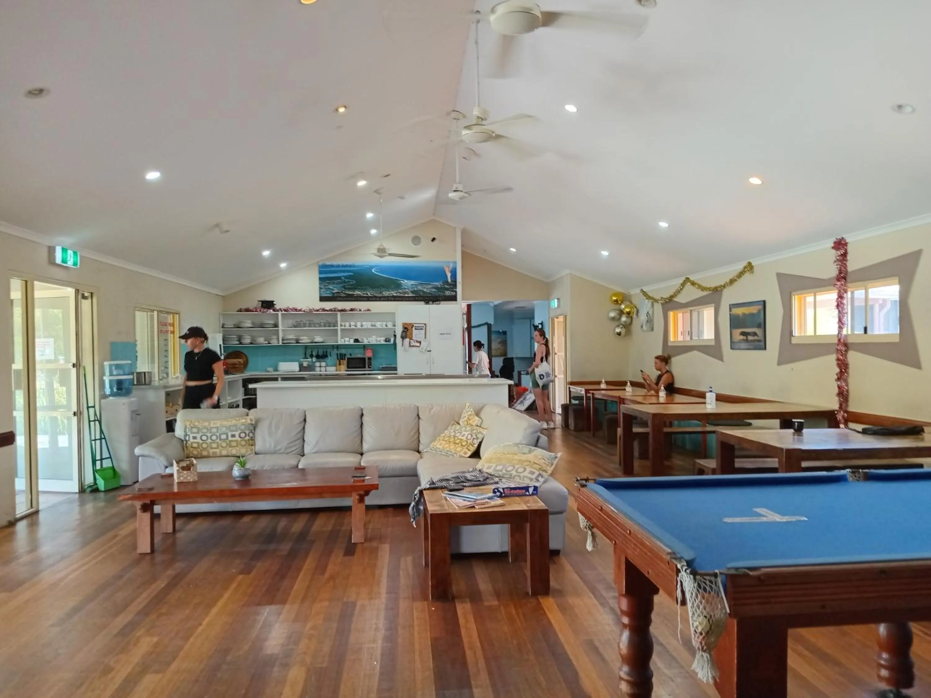 Property building in Hervey Bay Flashpackers
