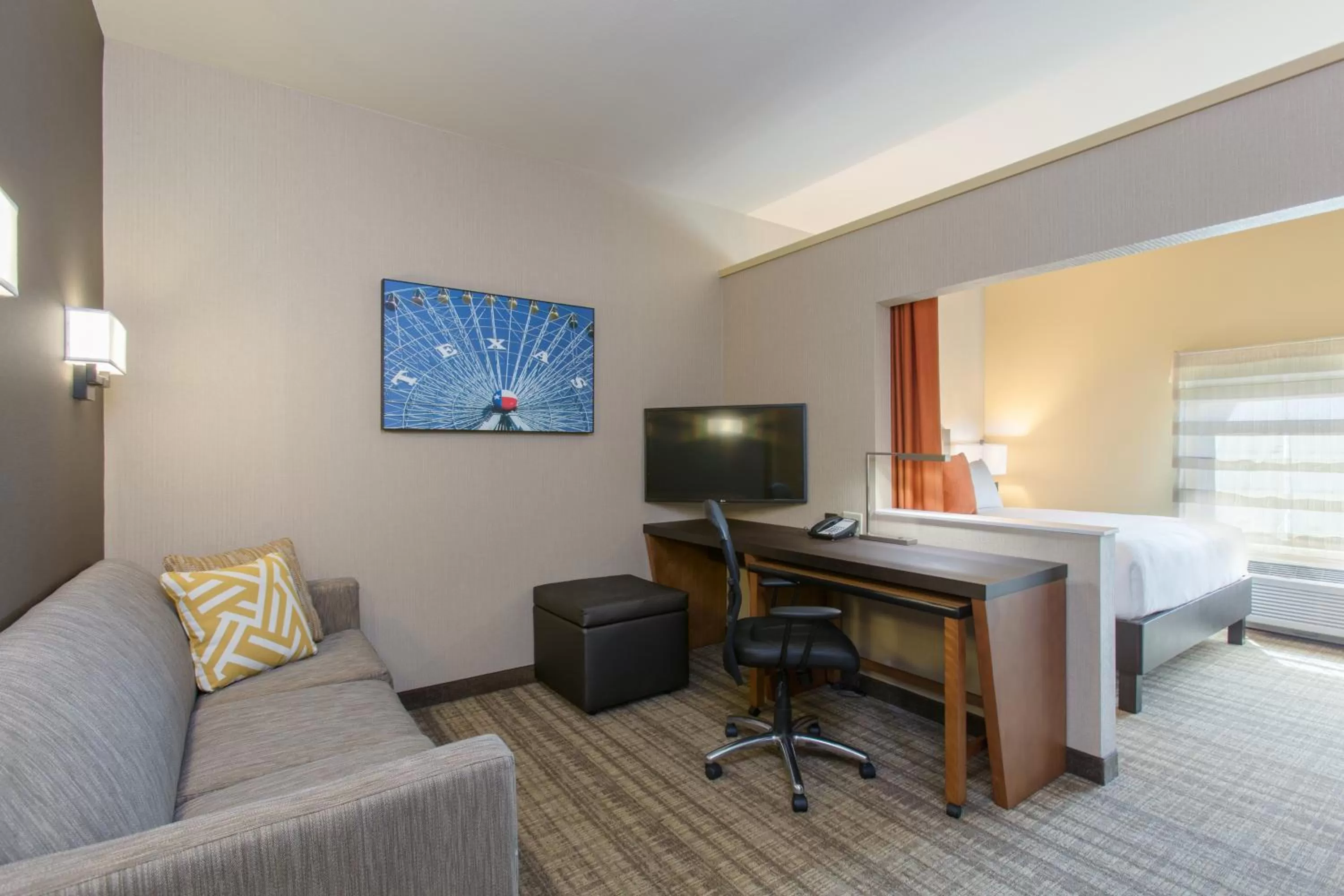 Day, Bed in Cambria Hotel Plano - Frisco