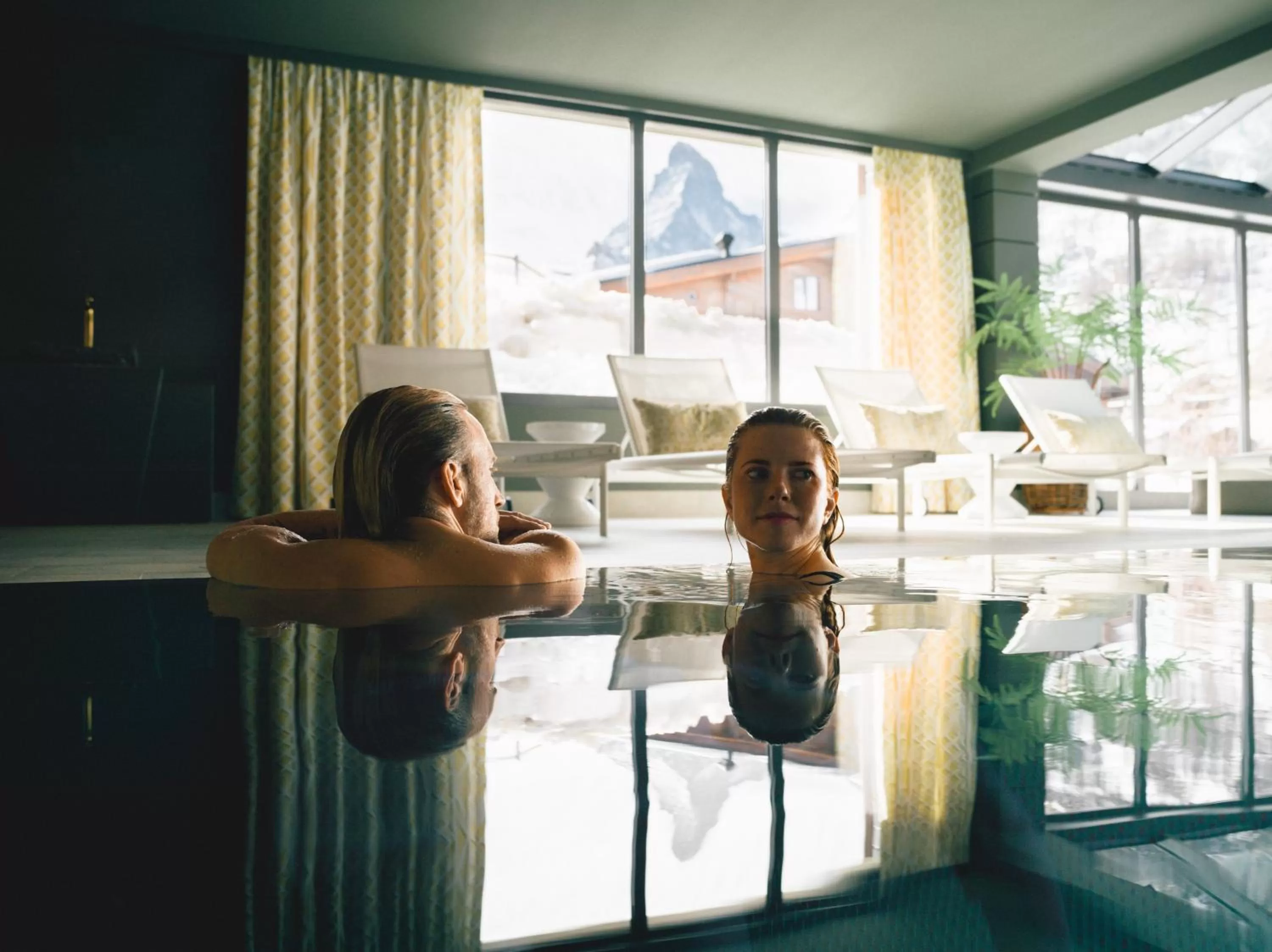 Pool view in BEAUSiTE Zermatt