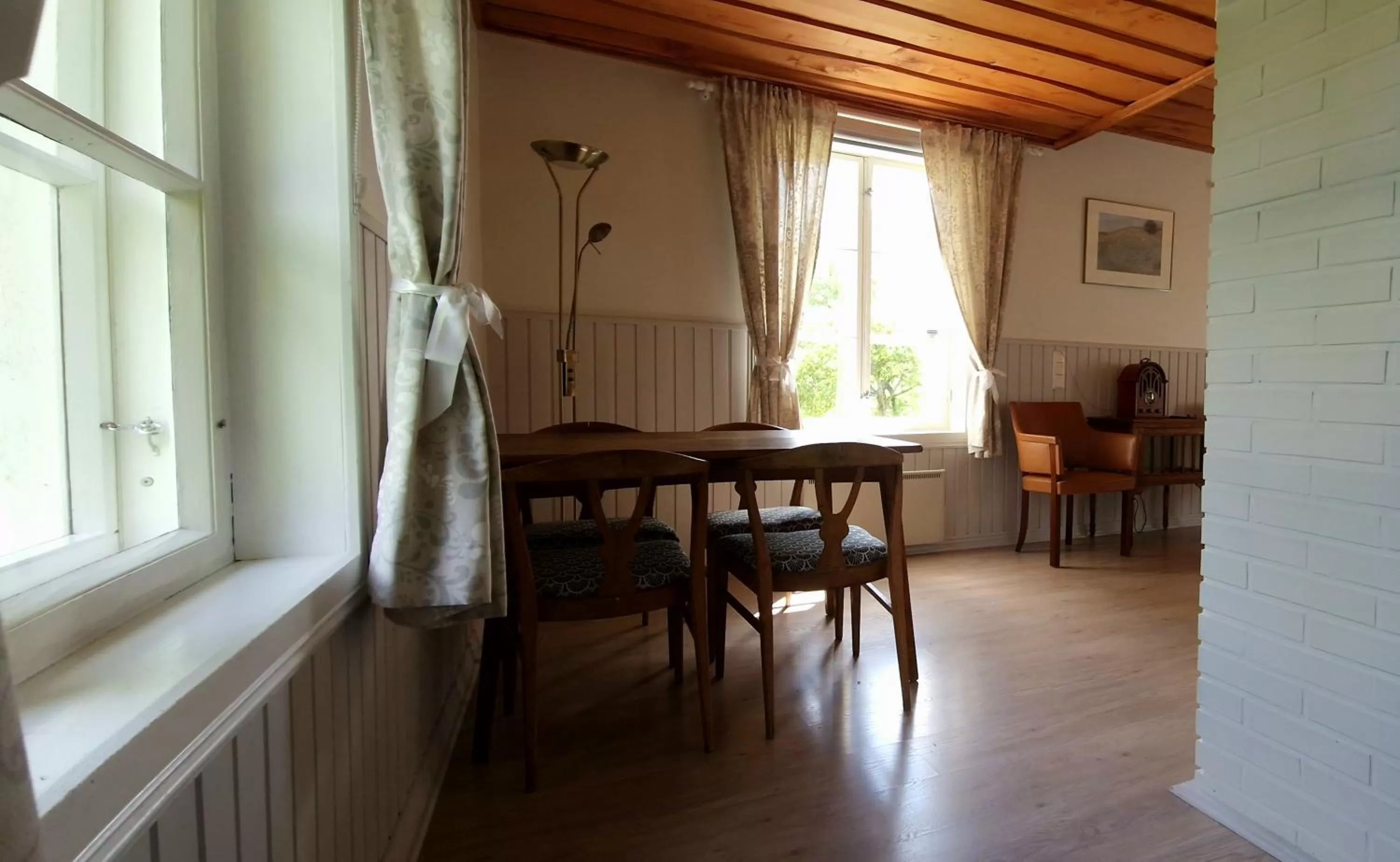 Photo of the whole room in Tiittalan Kartano