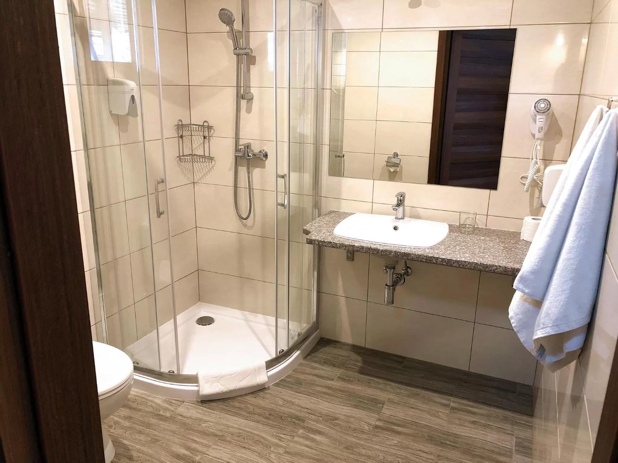 Shower in Villa Skomanda