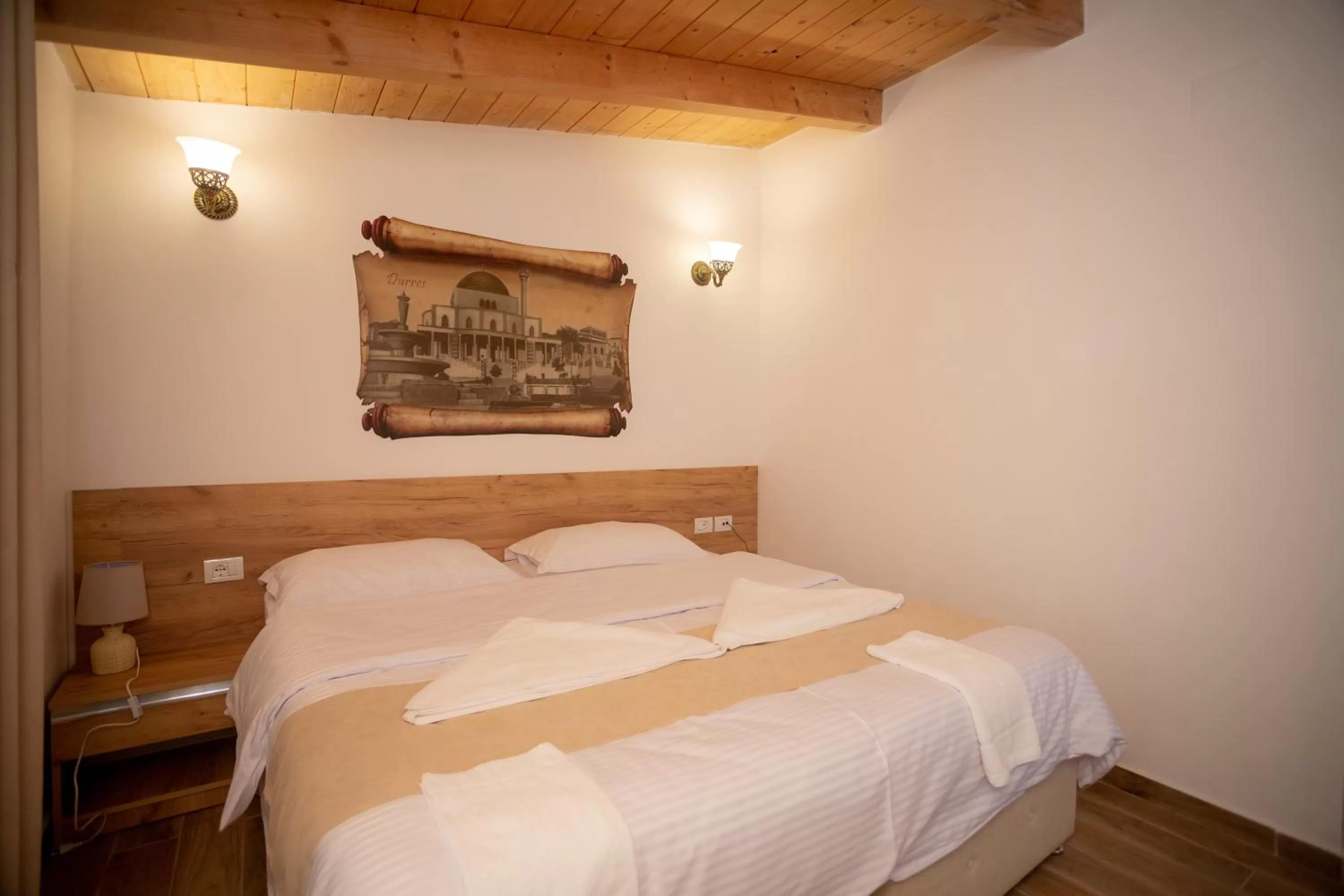 Bed in Hotel Grandpa's House