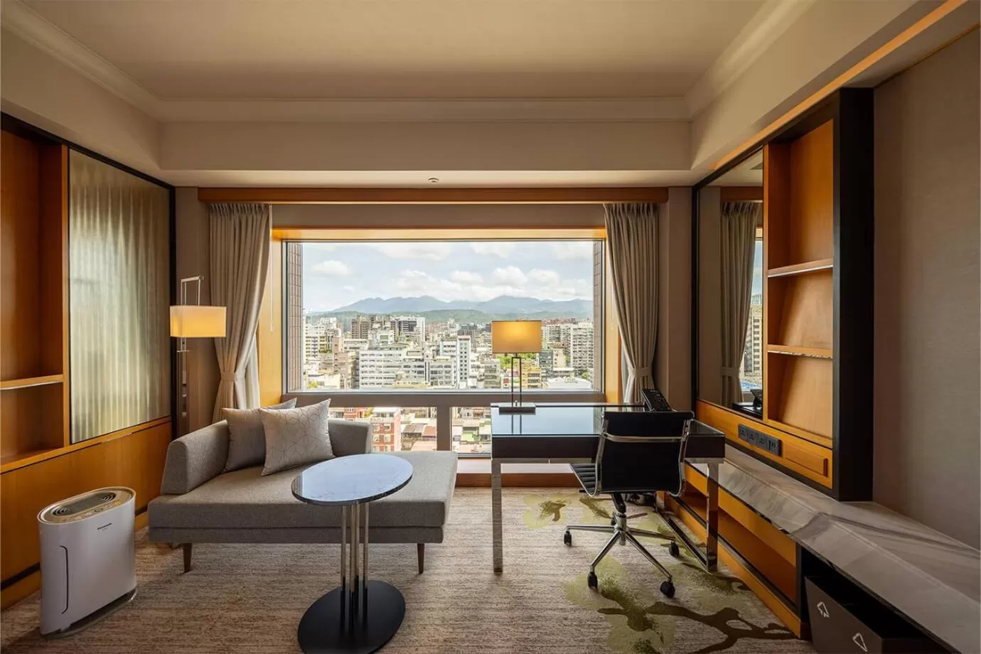 View (from property/room) in Hotel Metropolitan Premier Taipei