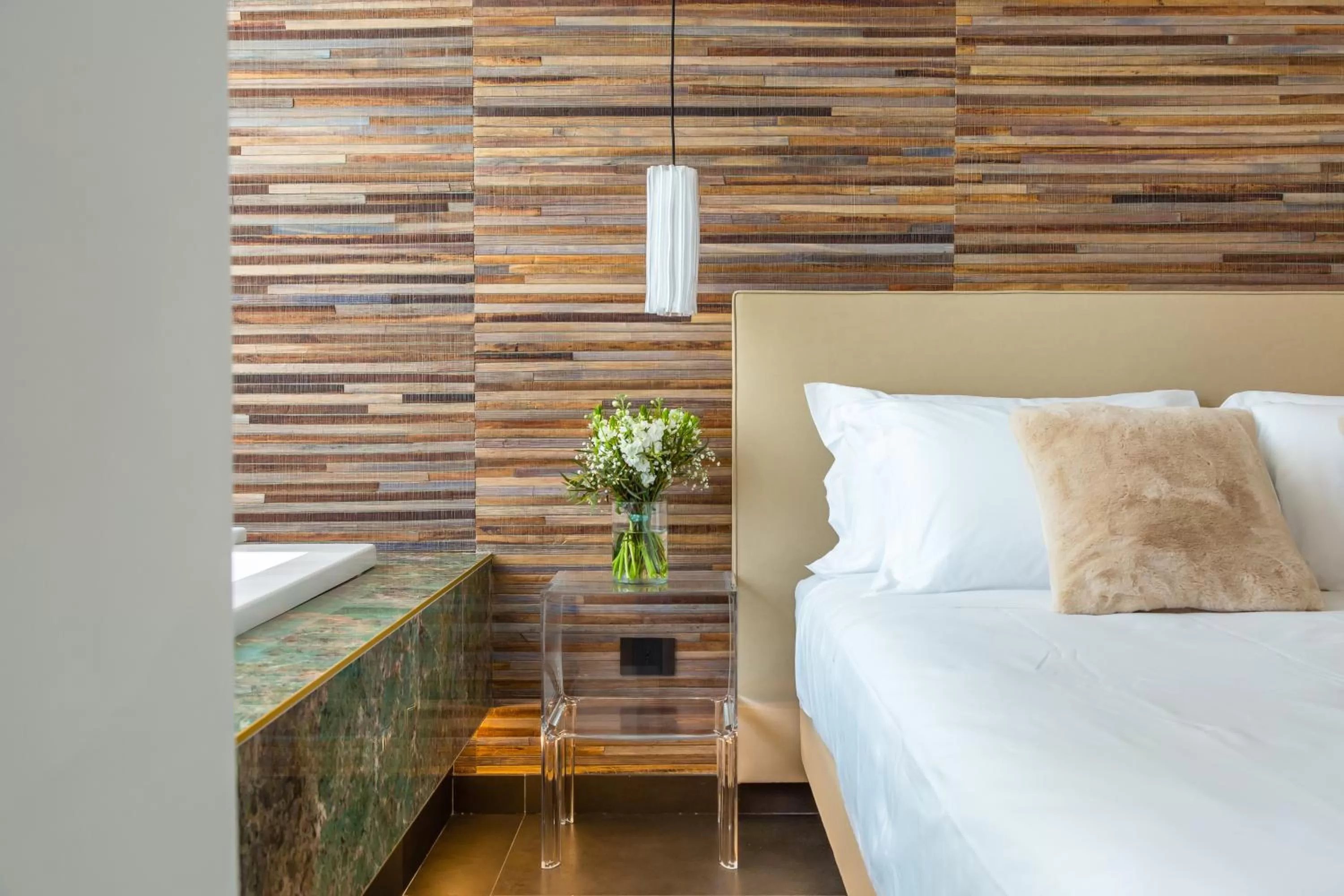 Bed in Dei Martiri Suite