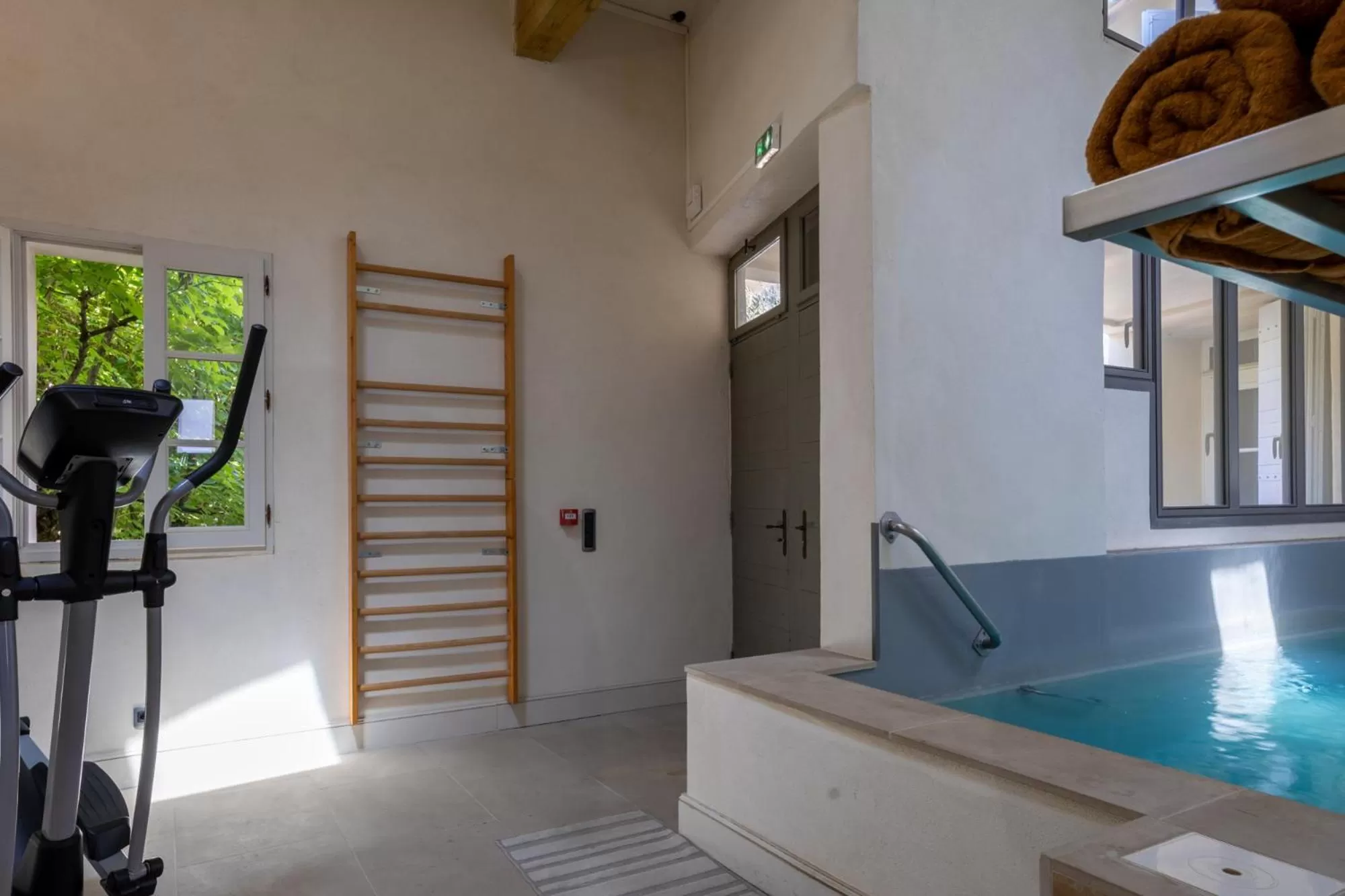 Pool view in Le Clos Violette et Le 11 D'Aglaé - Hôtel de Charme Design de Luxe