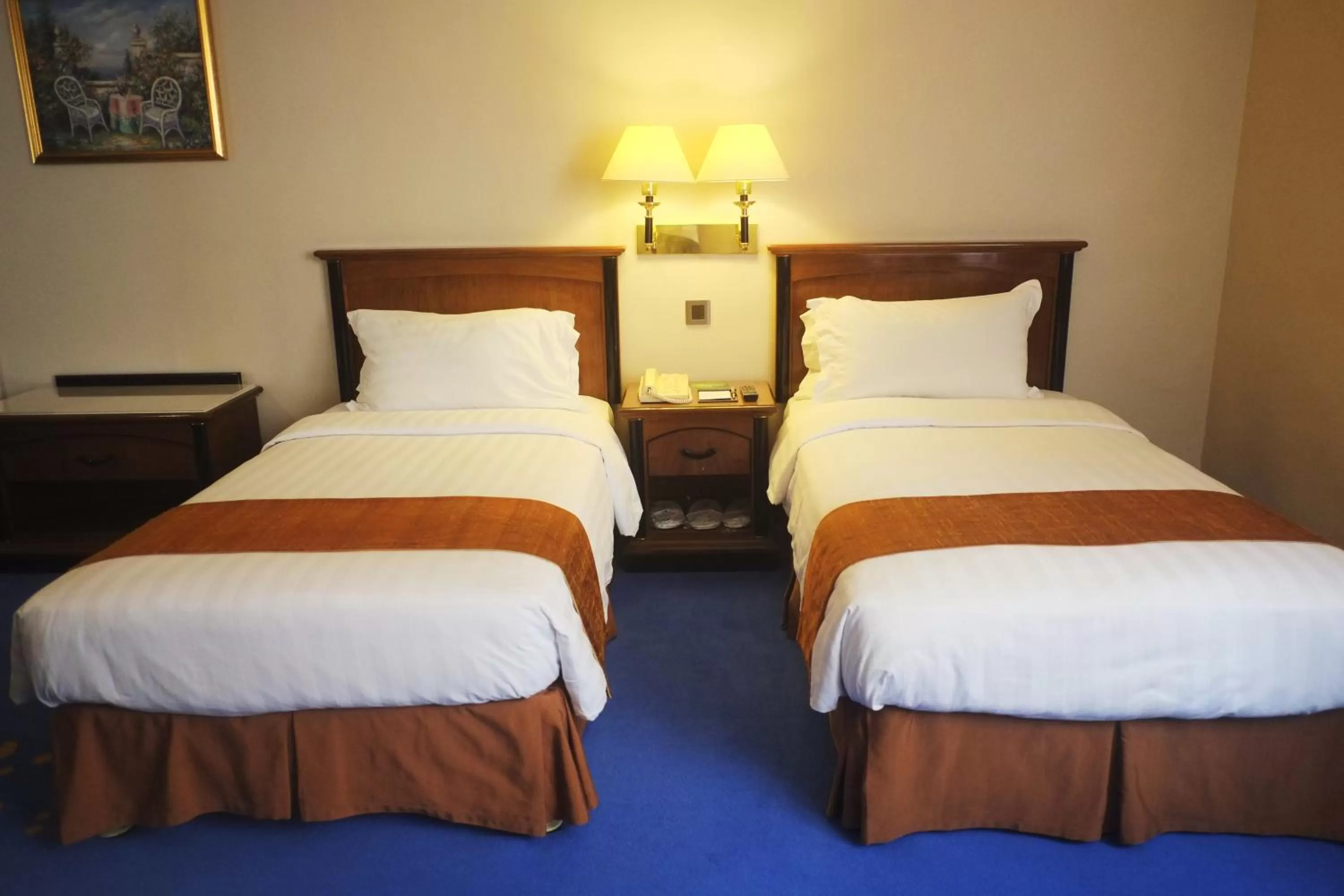 Bedroom, Bed in The Kimberley Hotel