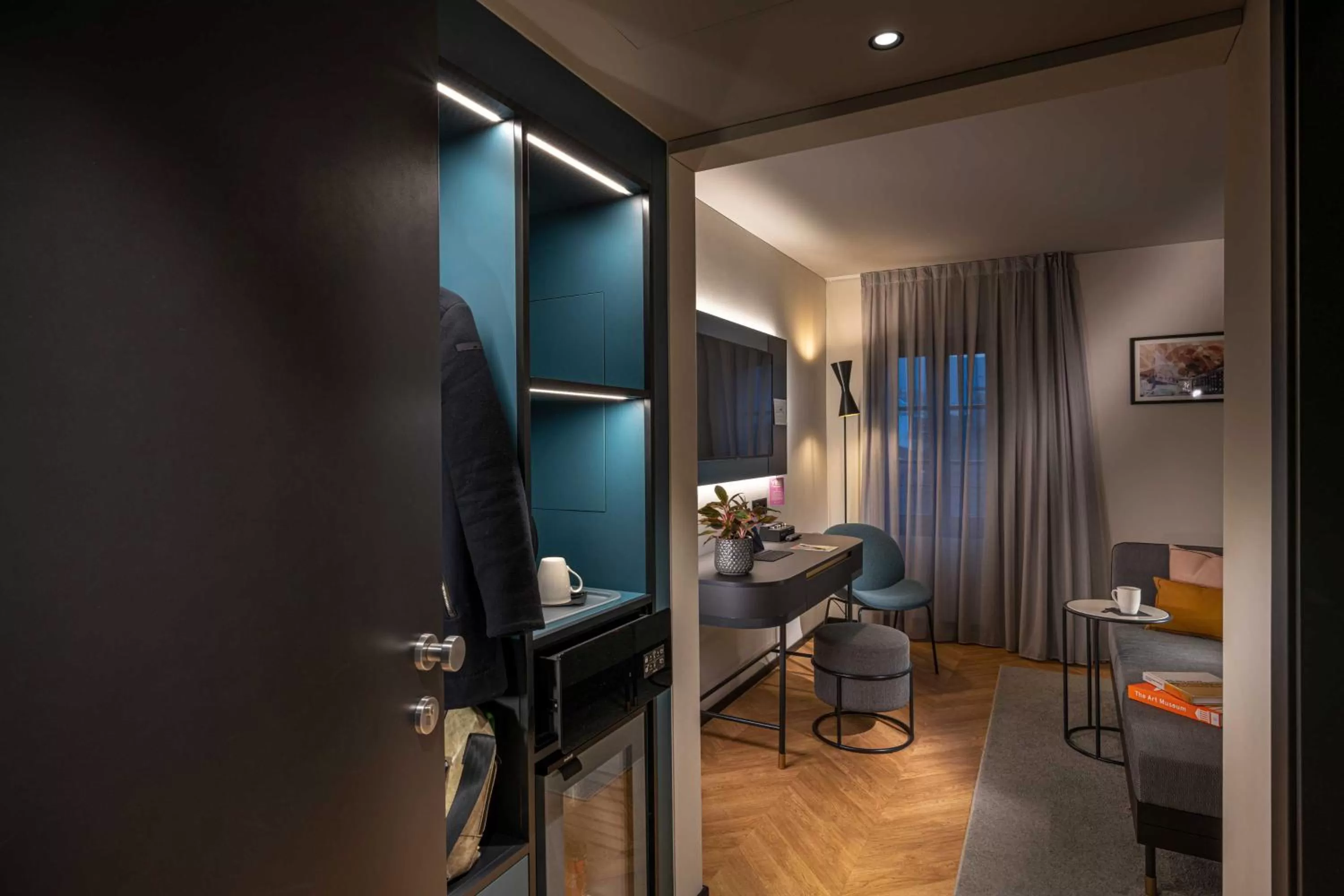 TV and multimedia in LUGANODANTE Boutique & Lifestyle Hotel