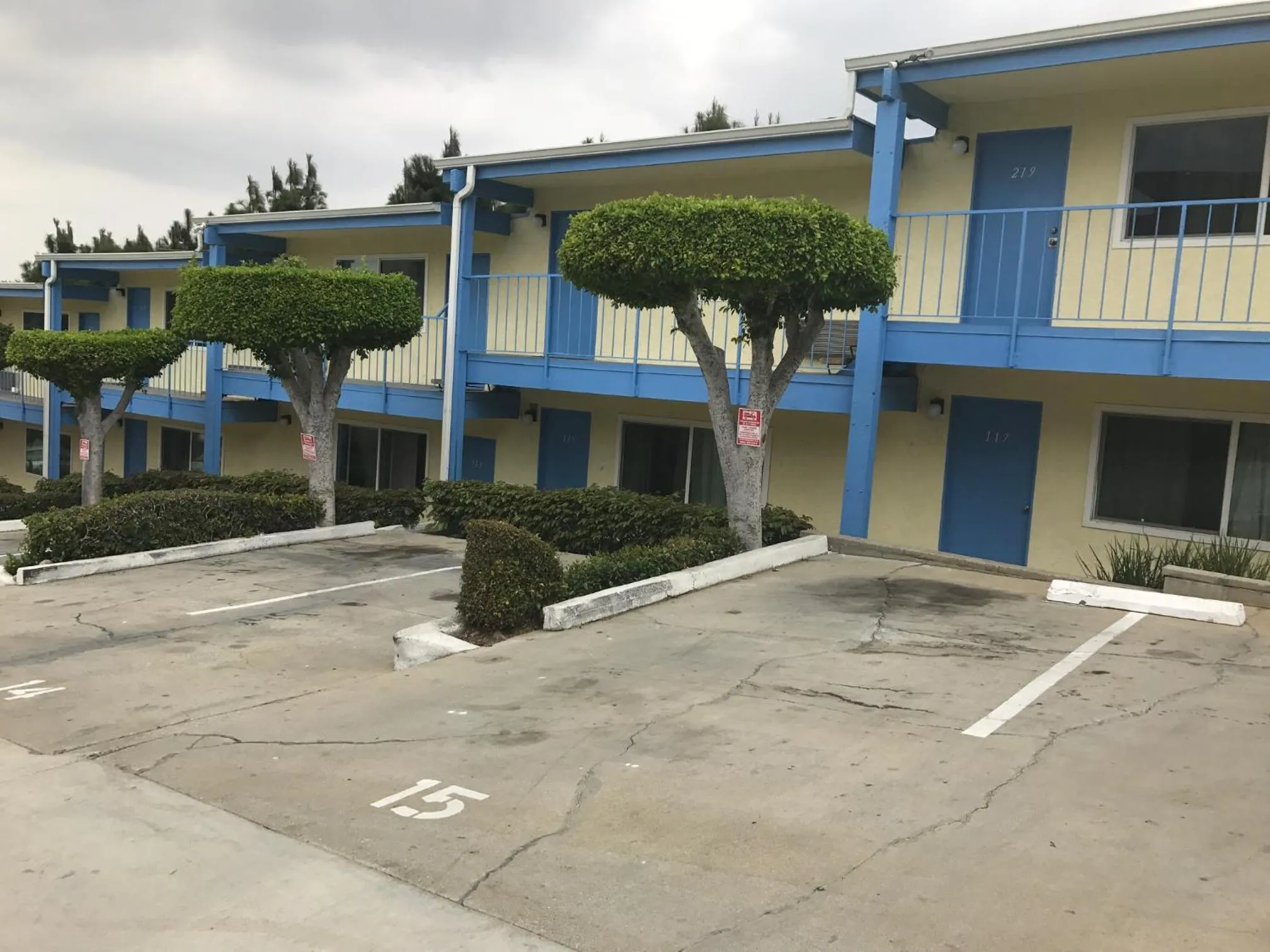 Property building in King Lodge Motel