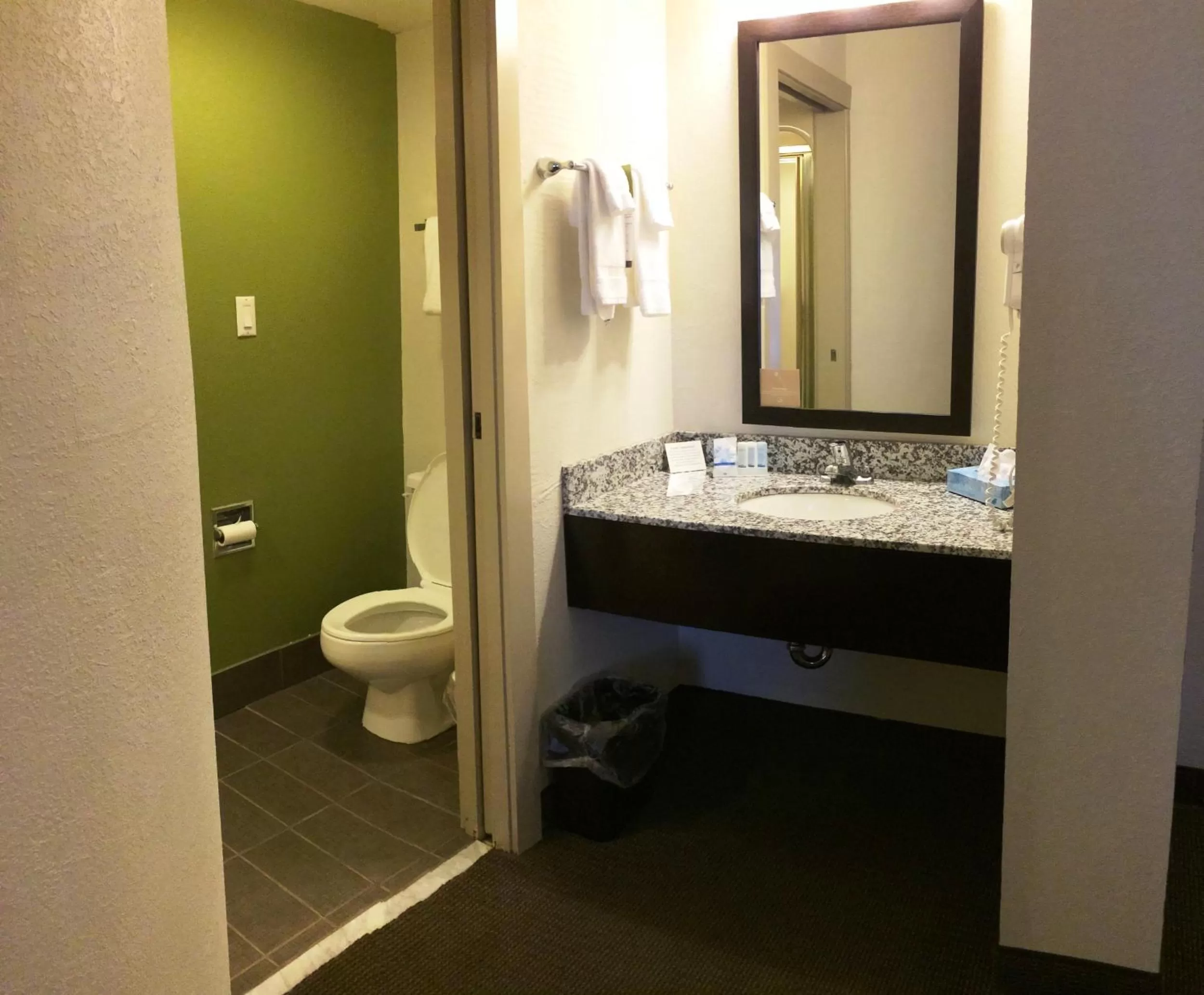 Queen Room - Non-Smoking in Sleep Inn Tanglewood