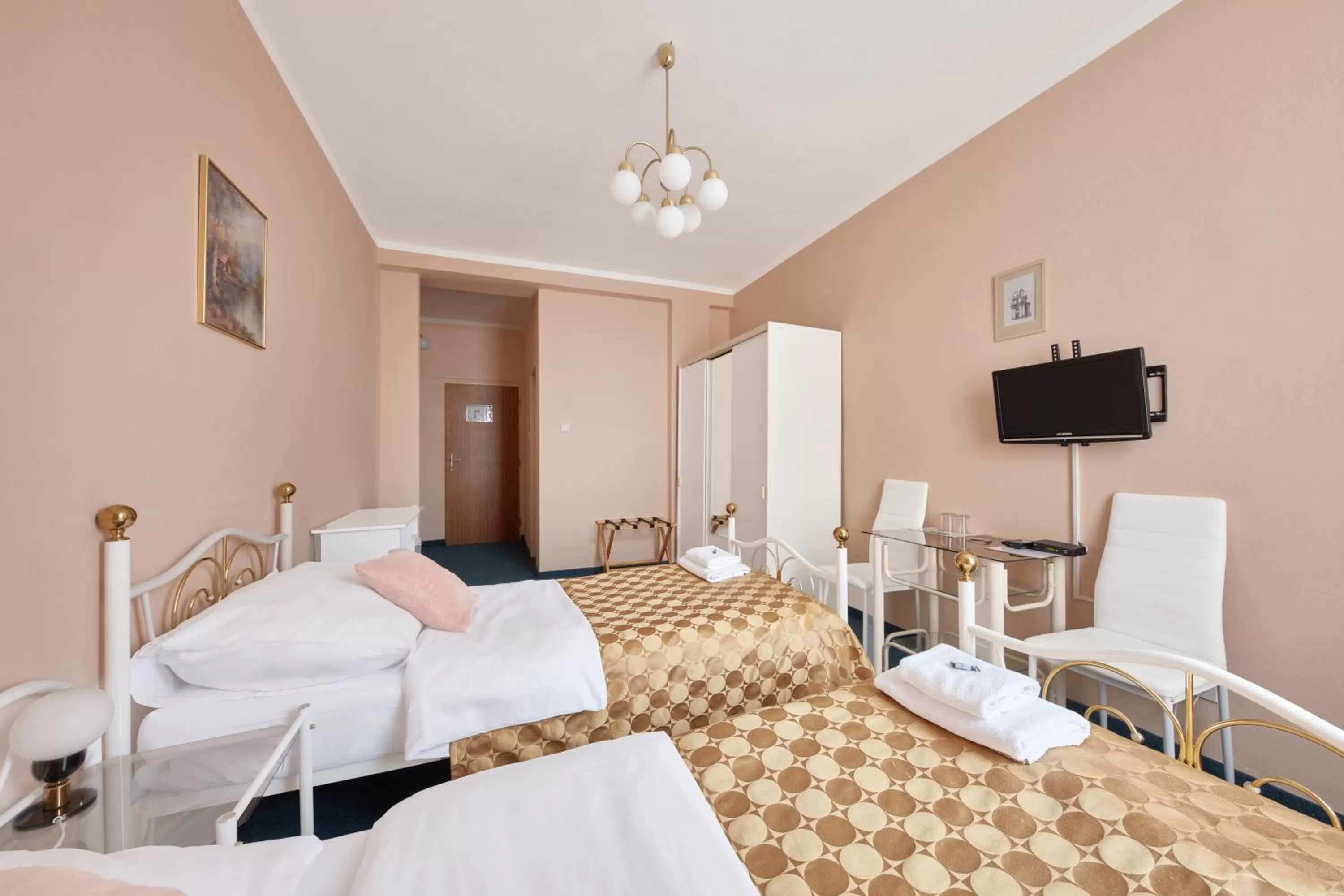 Bedroom, Bed in Hotel Roosevelt