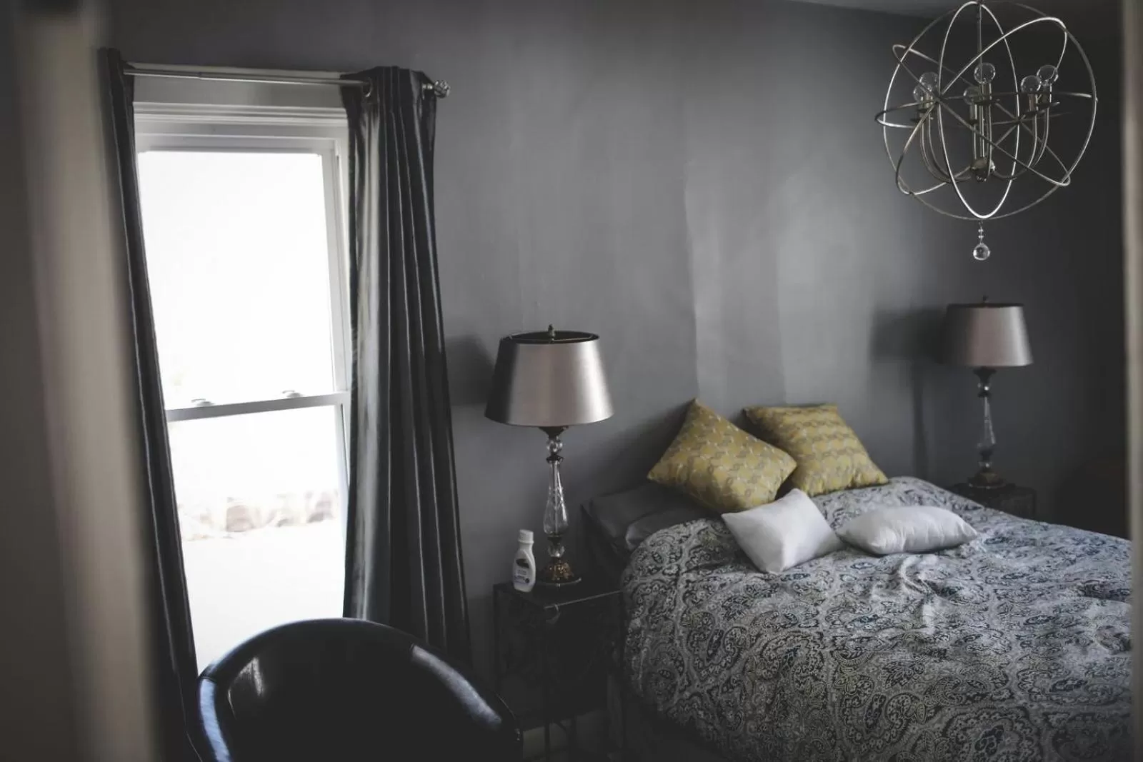 Bed in The Muse Gallery Guesthouse