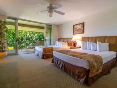 Bed in Kaanapali Maui at the Eldorado by OUTRIGGER