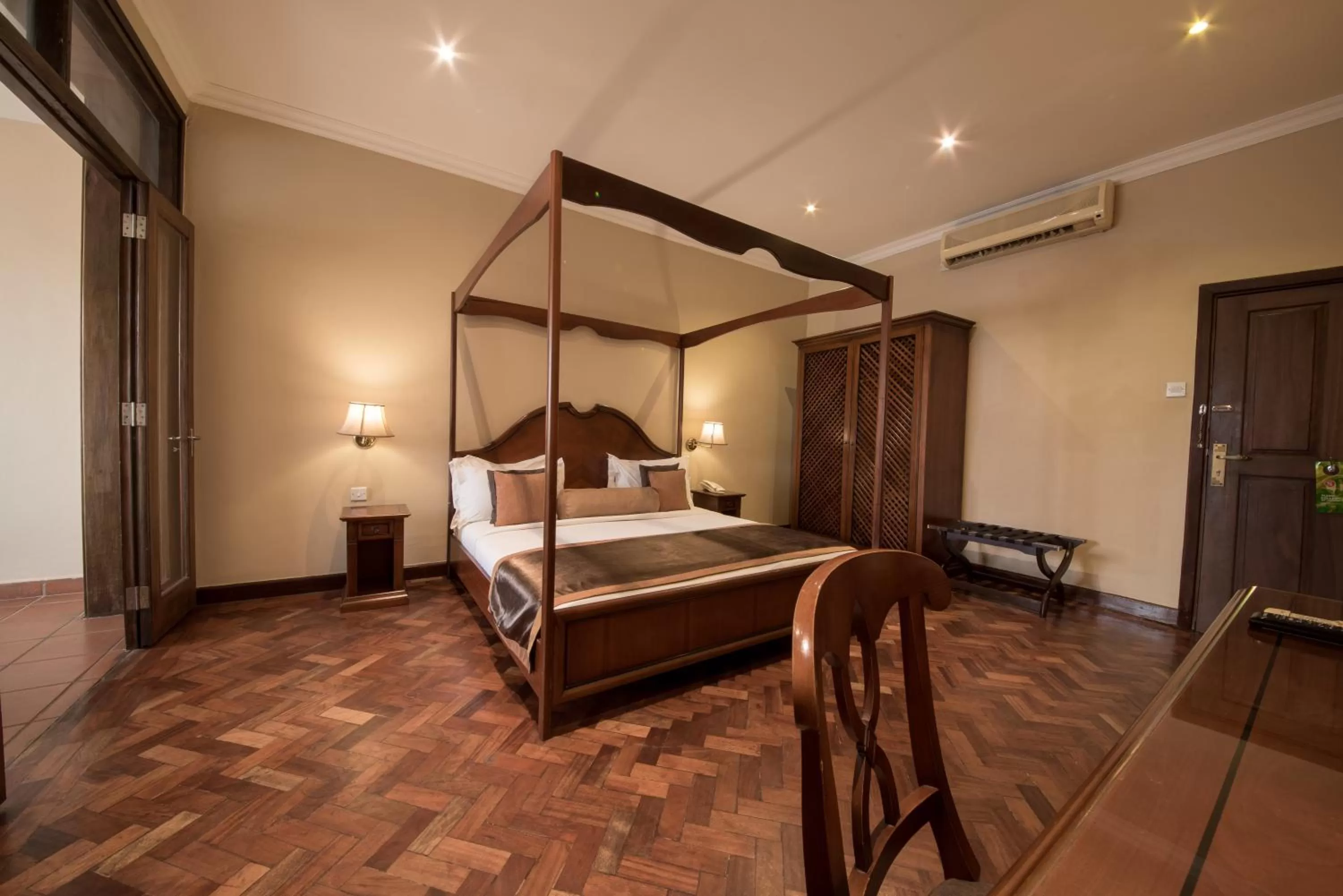 Photo of the whole room, Bed in Speke Hotel 1996 Ltd