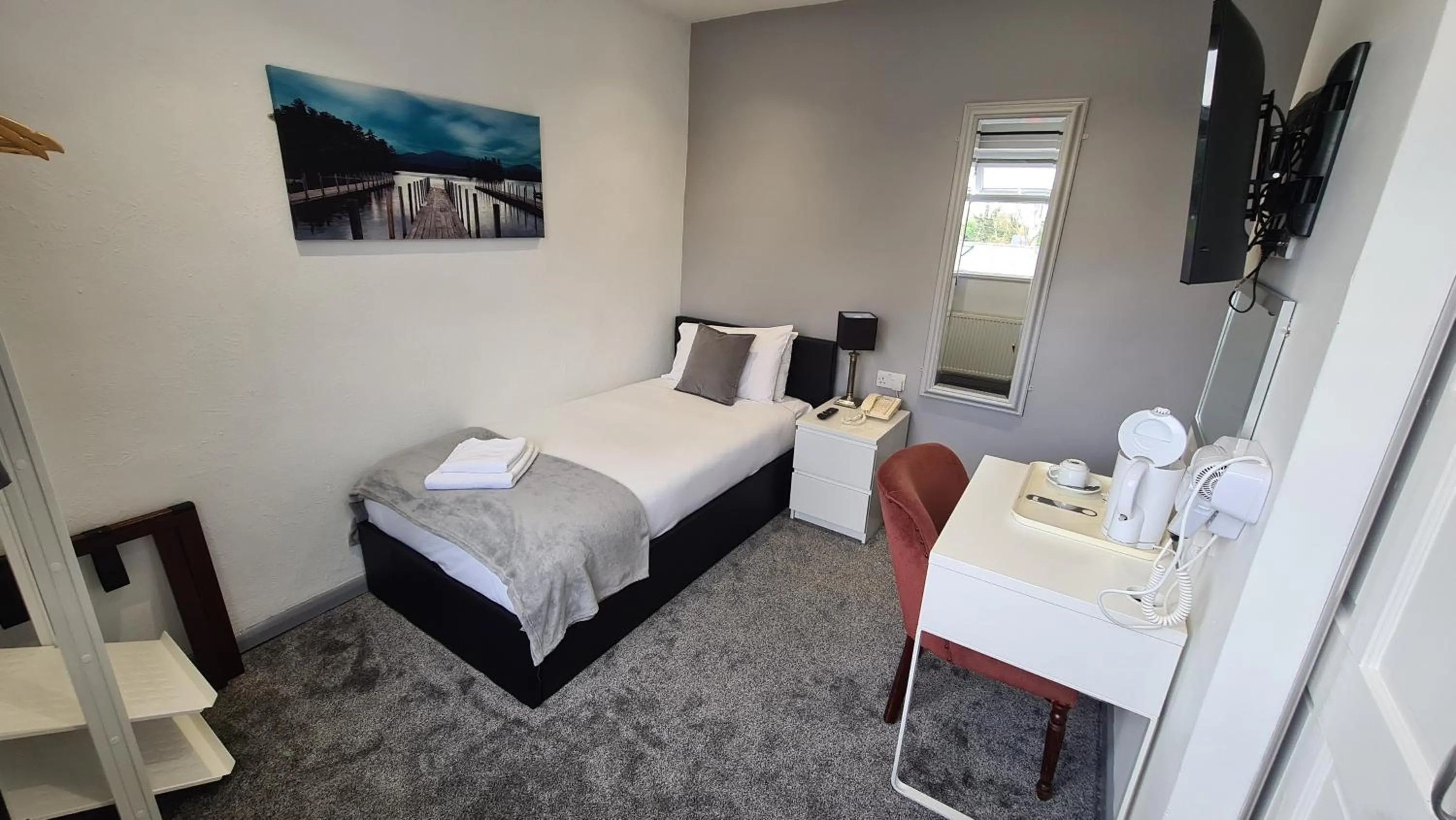 Bed in Y Gwynedd Inn