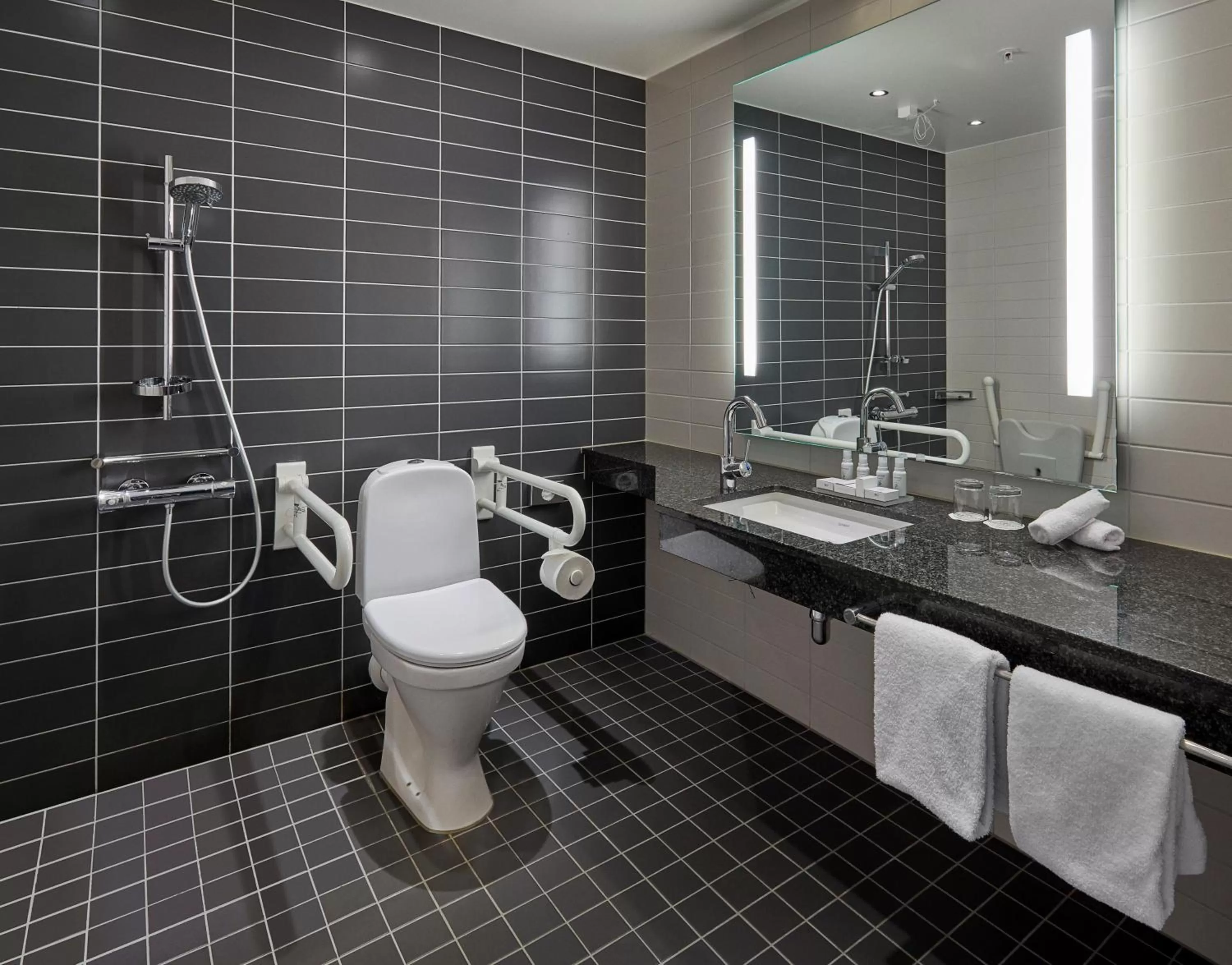 Bathroom in Crowne Plaza Copenhagen Towers by IHG
