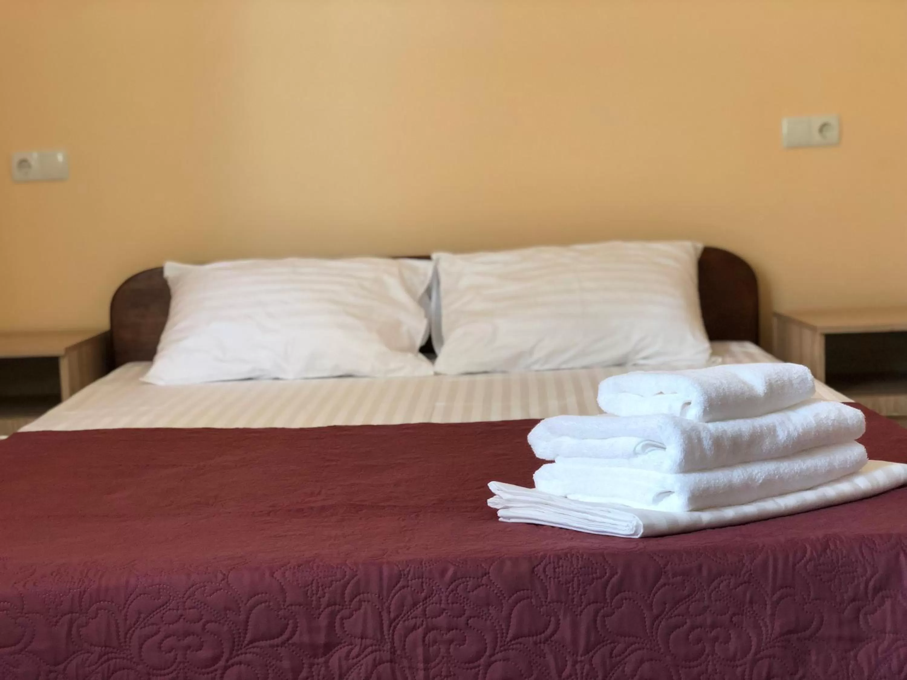 Bed in Zhuliany City Hotel