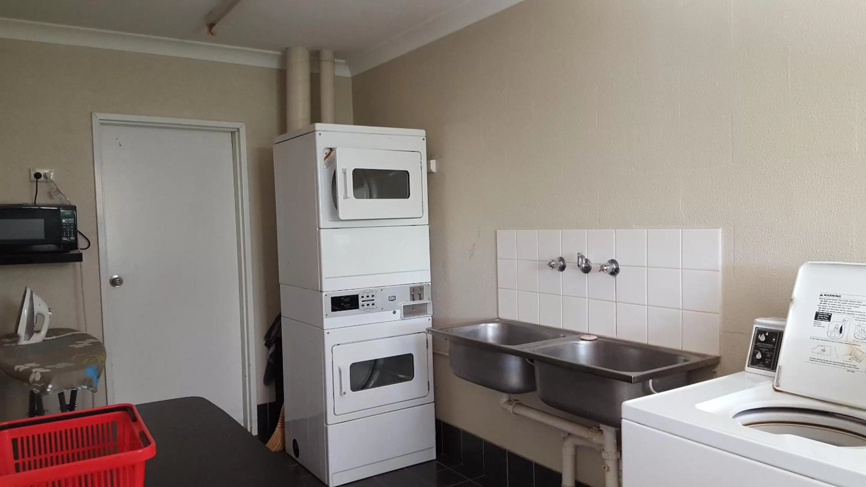 Area and facilities in Beagle Hotel