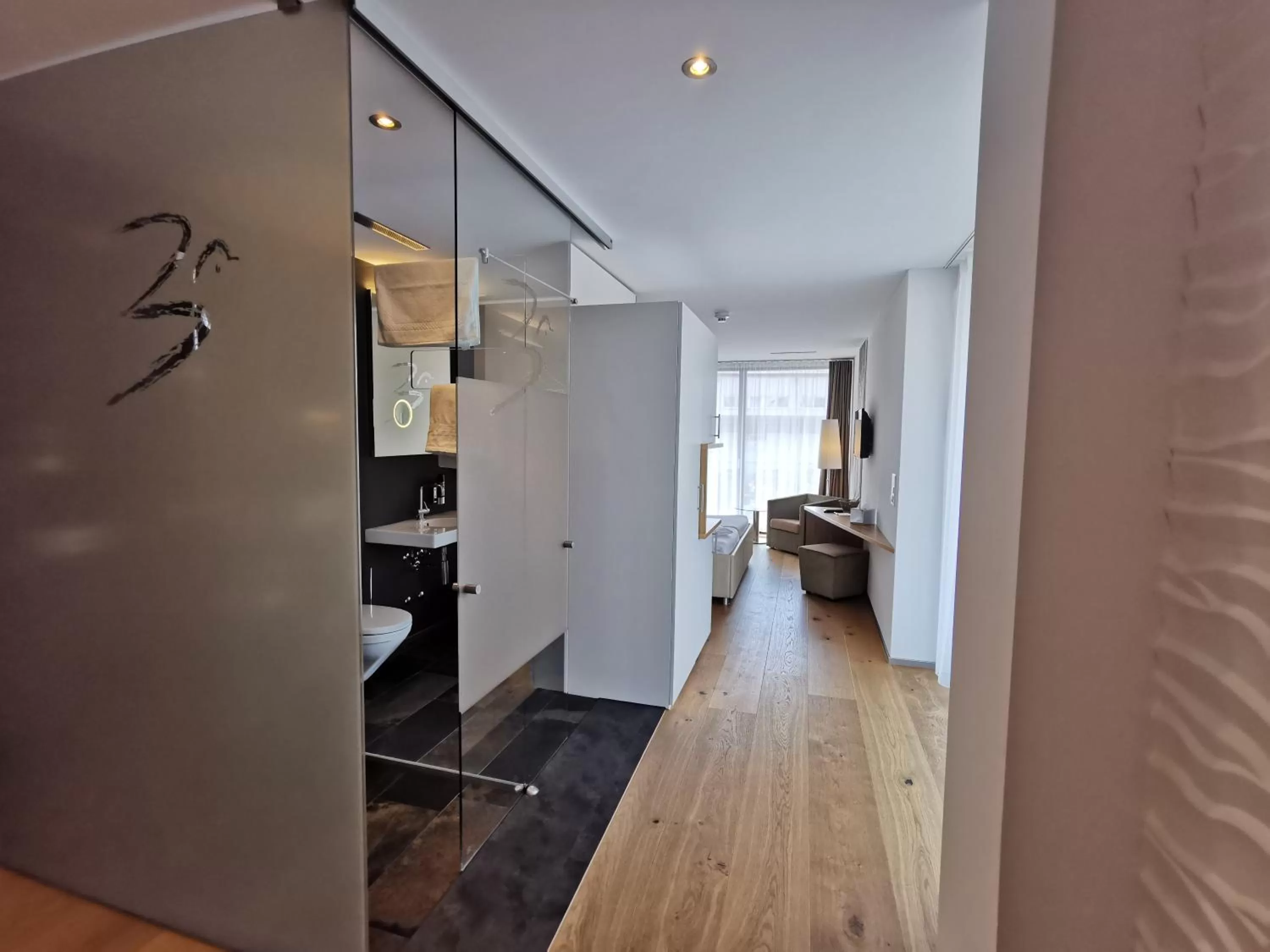 Photo of the whole room in Hotel AVA