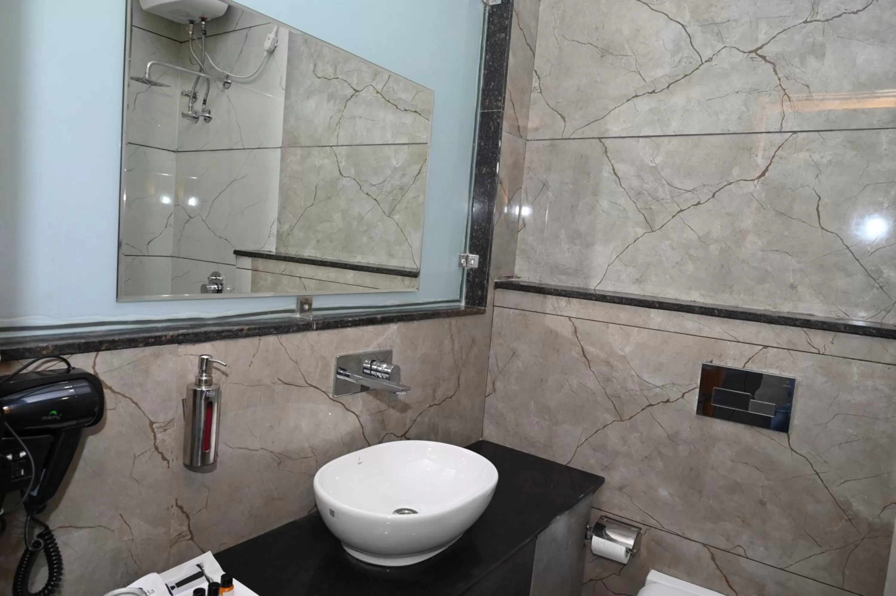 Bathroom in Hotel Vasdaa Grand