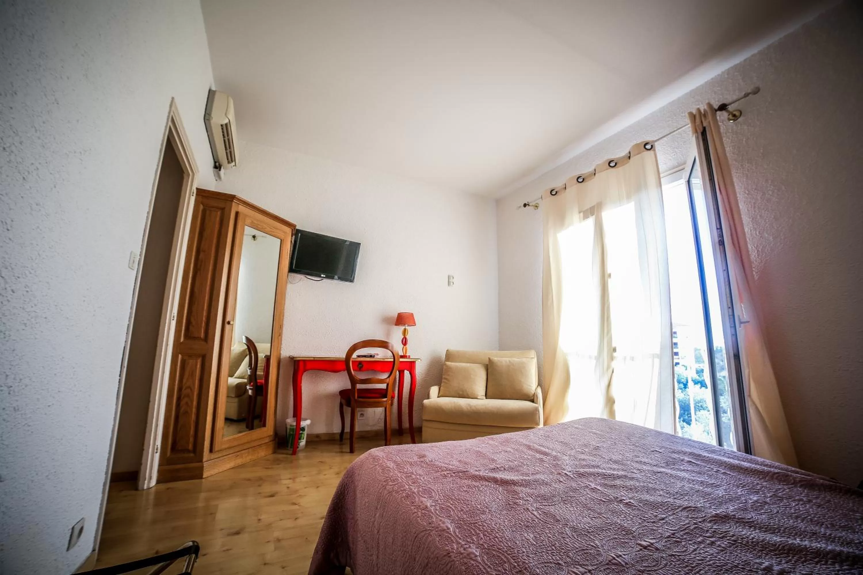 Bedroom, Bed in Castellu Rossu