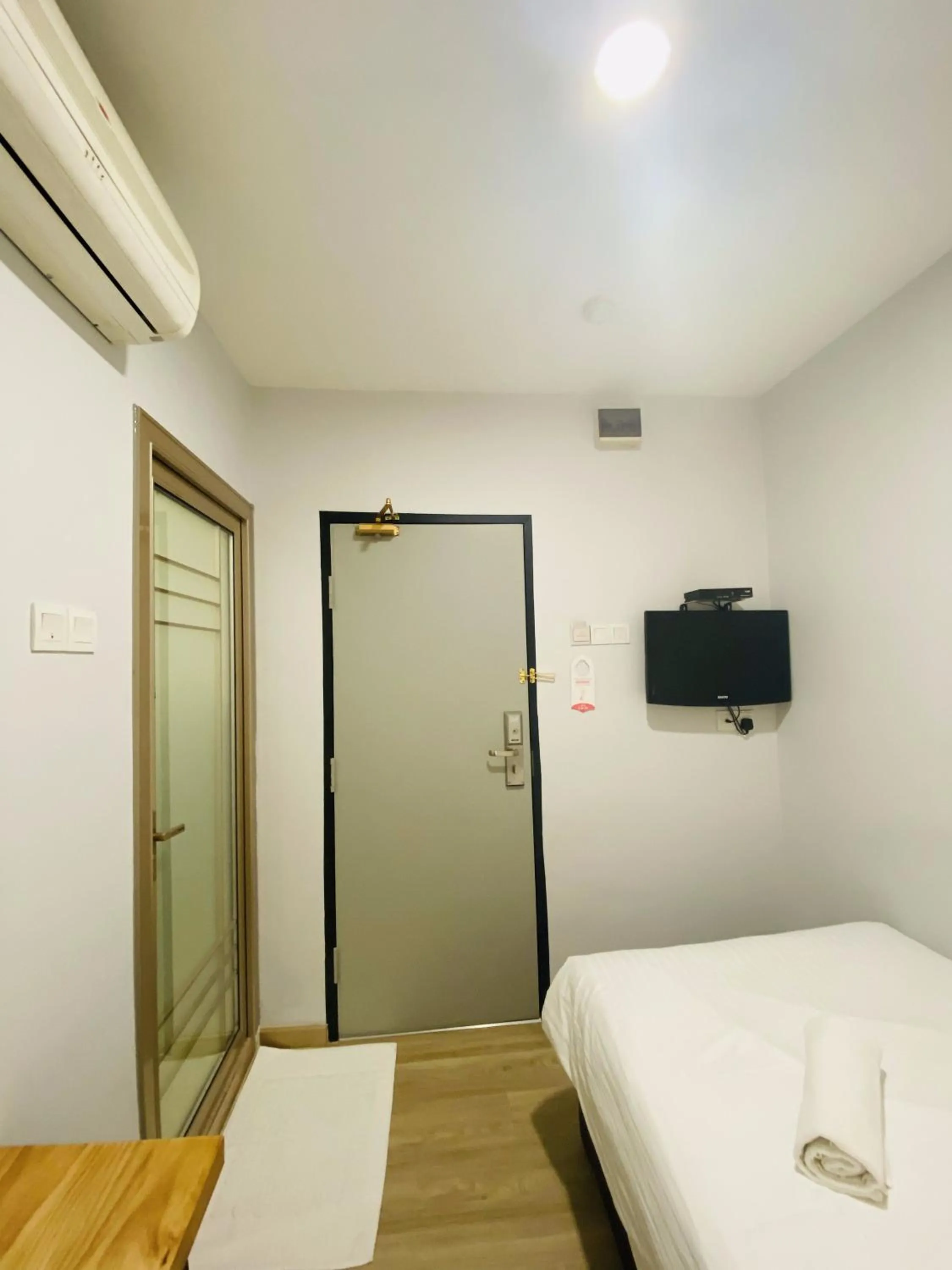 TV and multimedia, Bed in Hotel U and Me