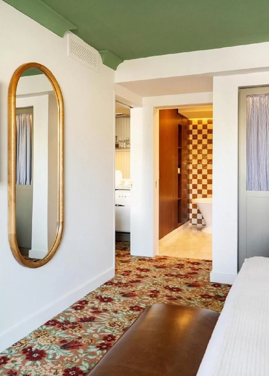 Bedroom, Bed in Palihouse West Hollywood at Beverly Hills