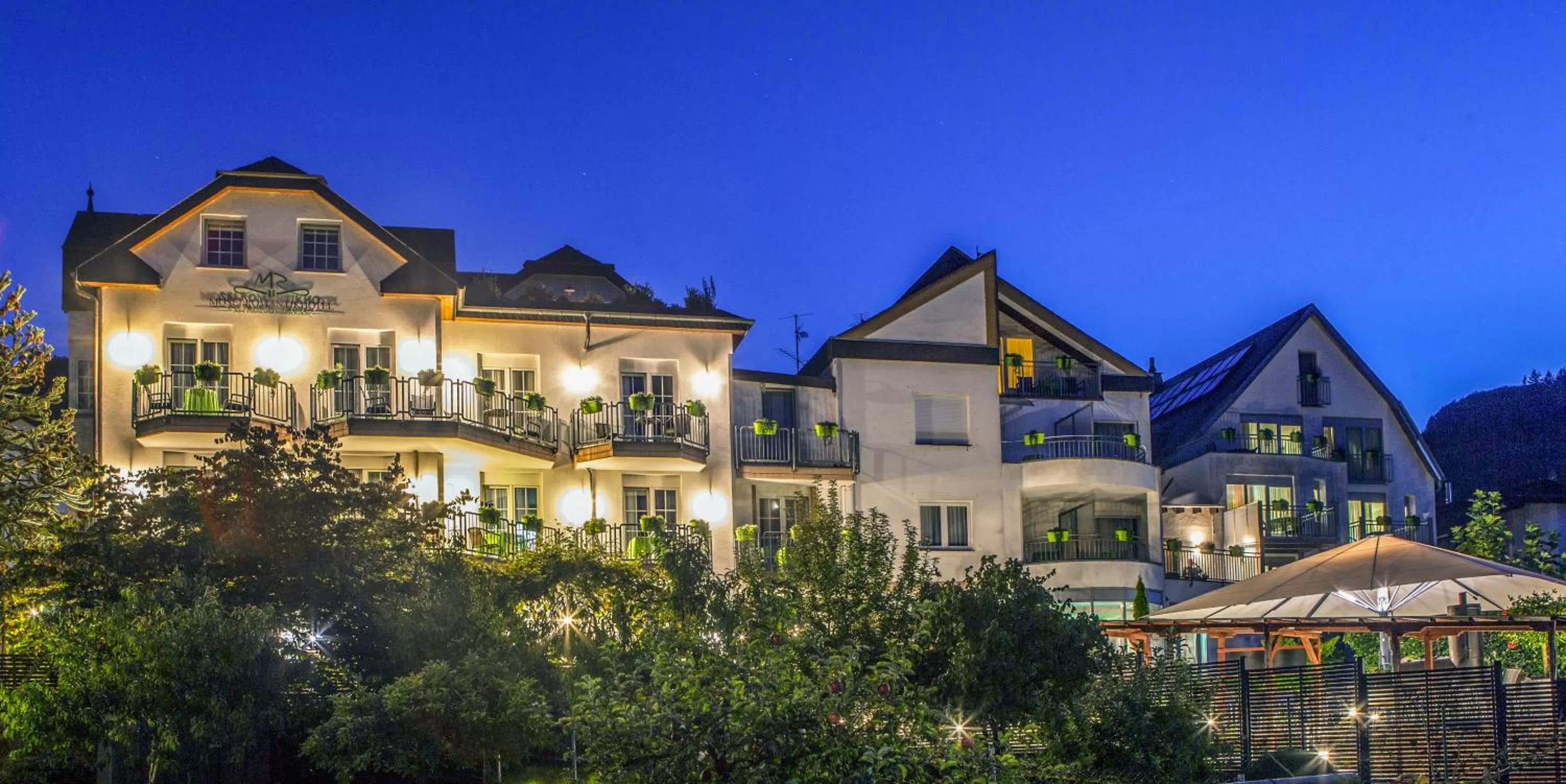 Property building in Moselromantik Hotel Am Panoramabogen