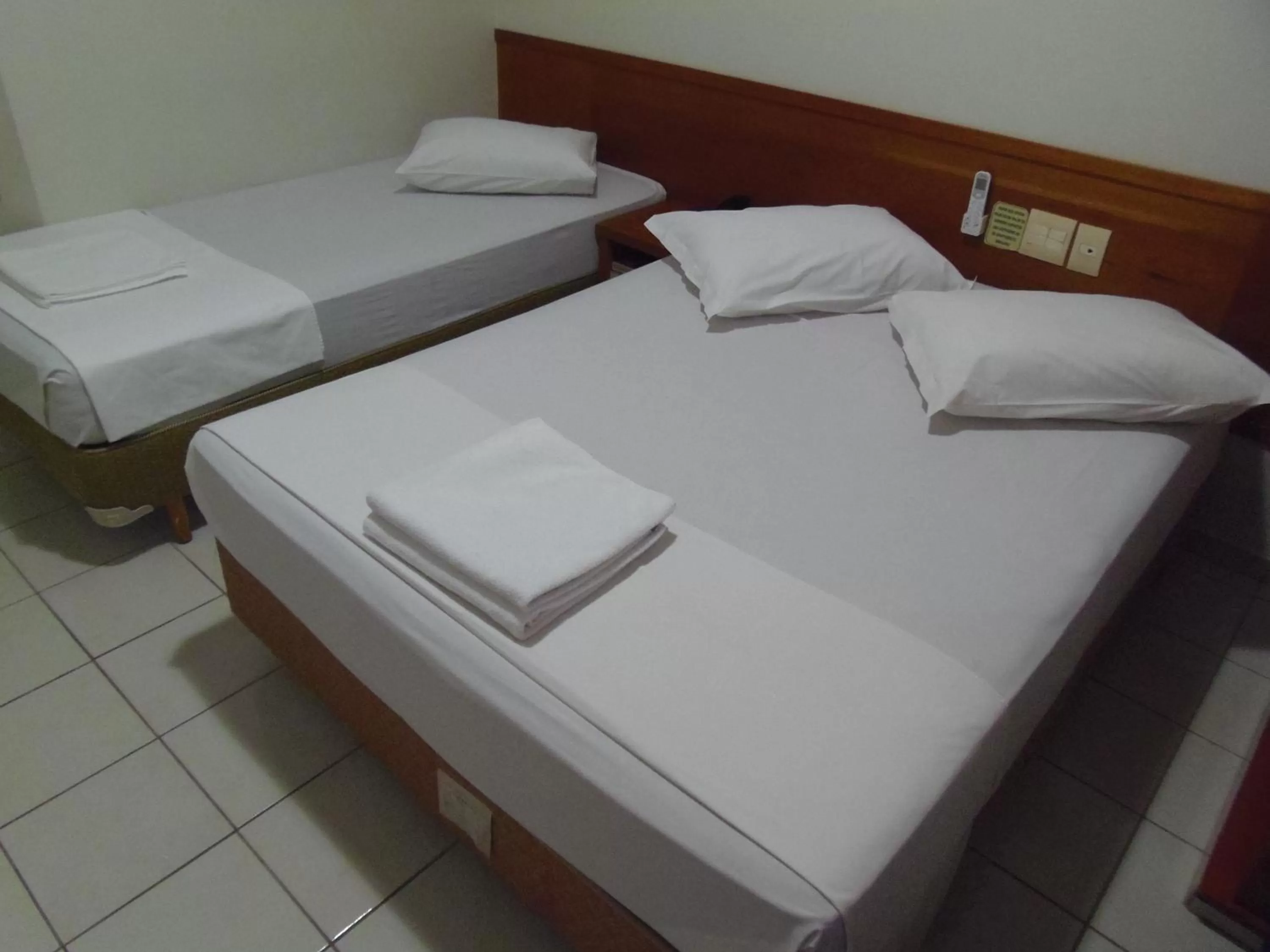 Bed in Sanare Hotel