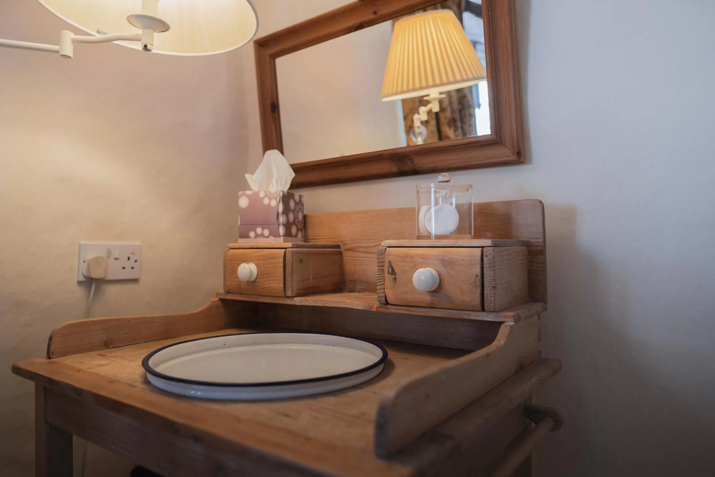 Decorative detail in The Old Hall Inn