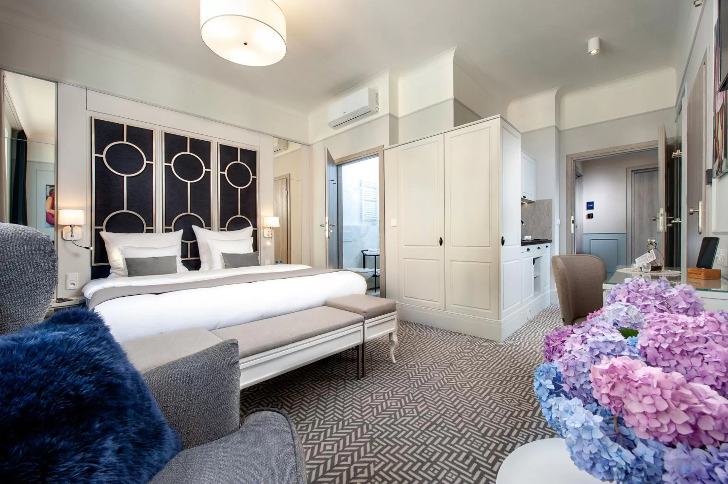 Photo of the whole room, Bed in Amber Design Residence