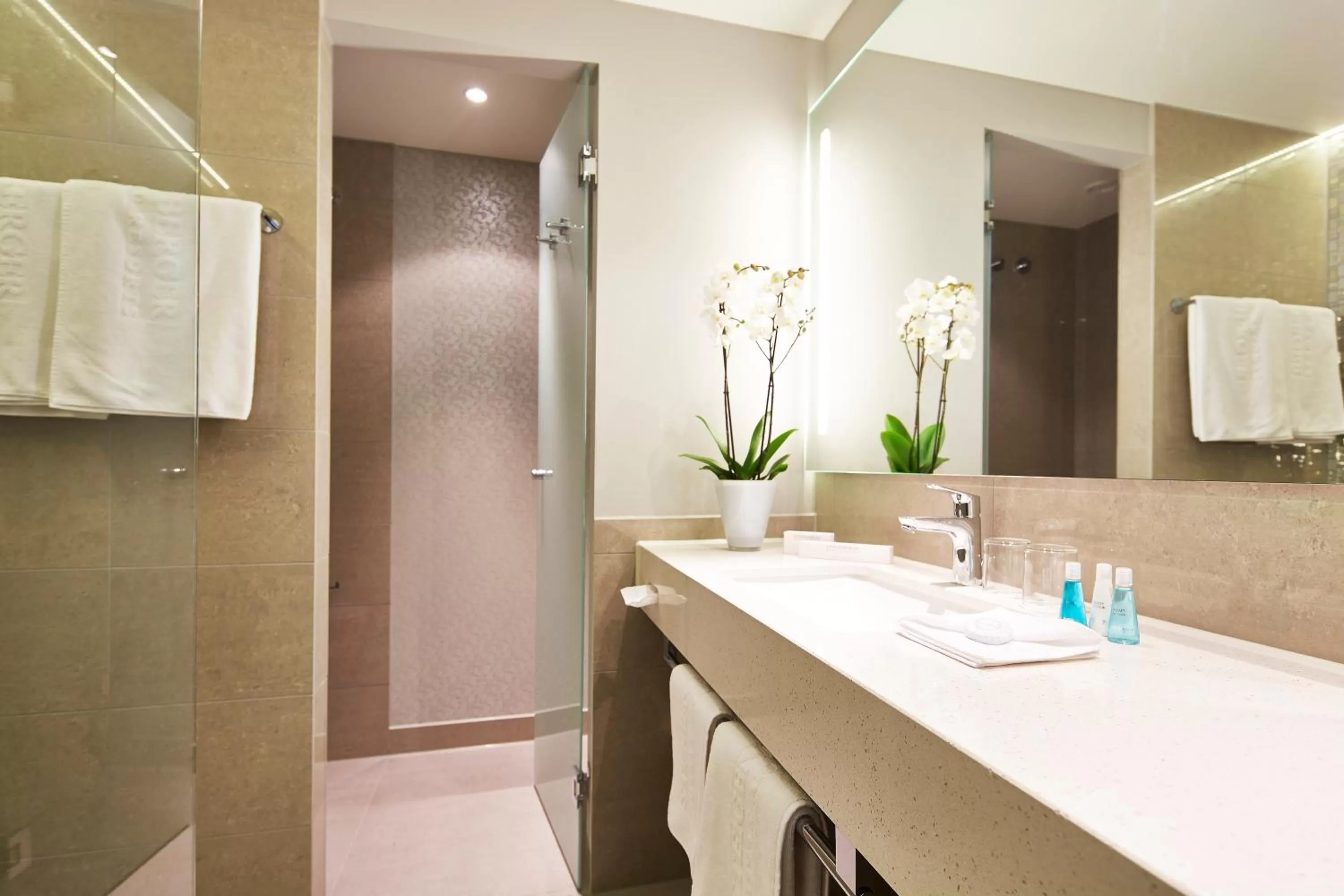 Bathroom in Steigenberger Hotel Am Kanzleramt