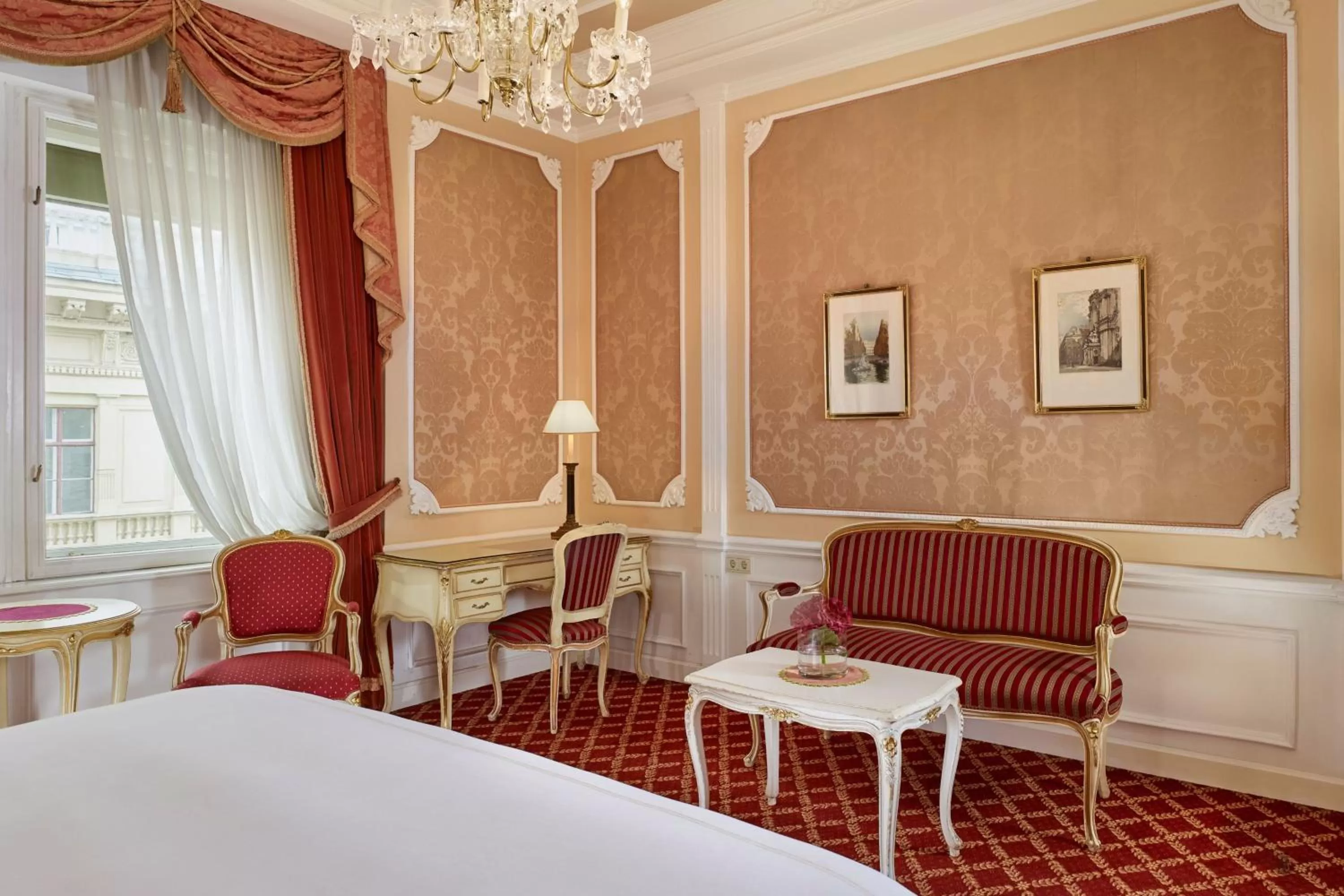 Photo of the whole room, Bed in Hotel Imperial, a Luxury Collection Hotel, Vienna