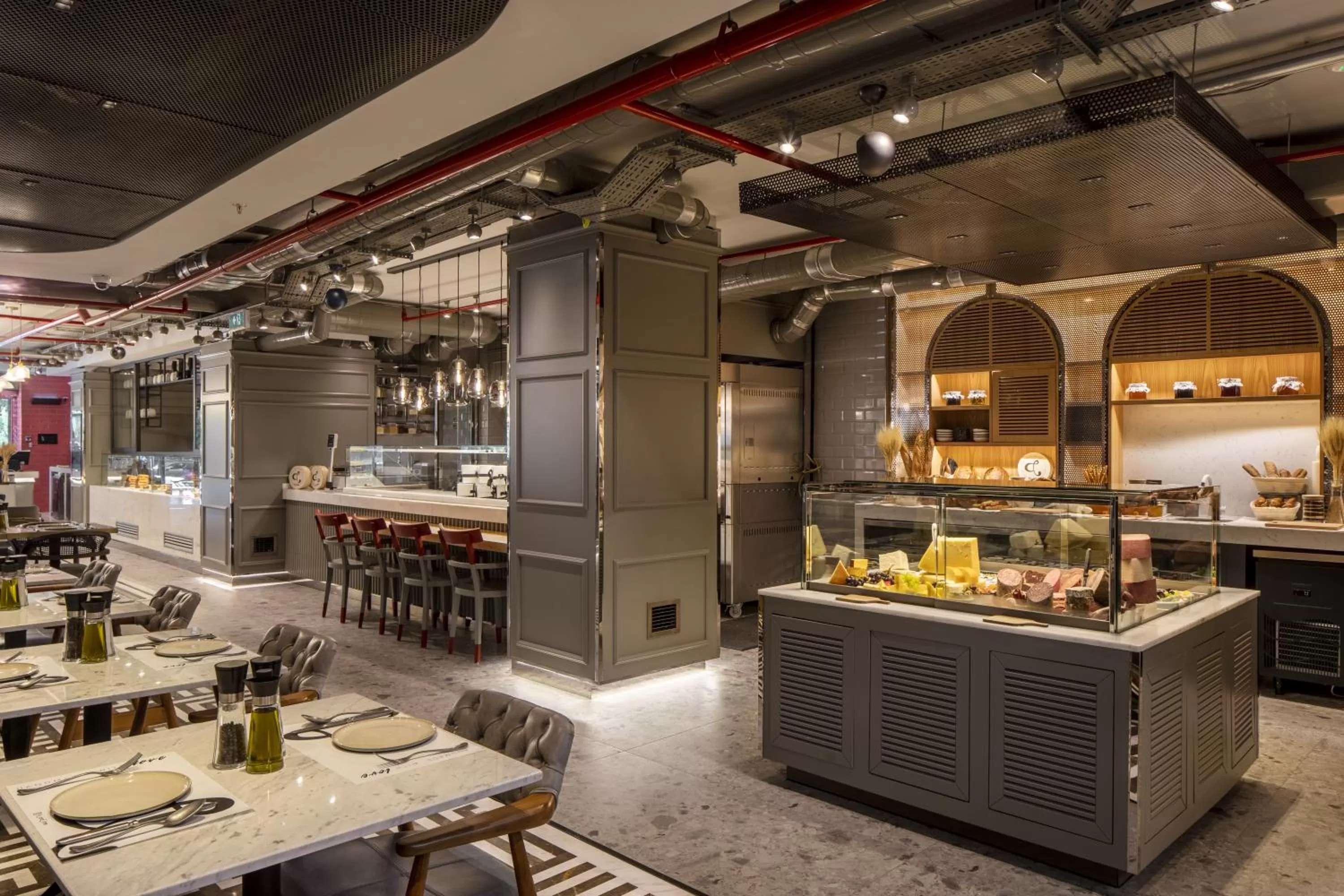 Restaurant/places to eat in Stayso The House Hotel