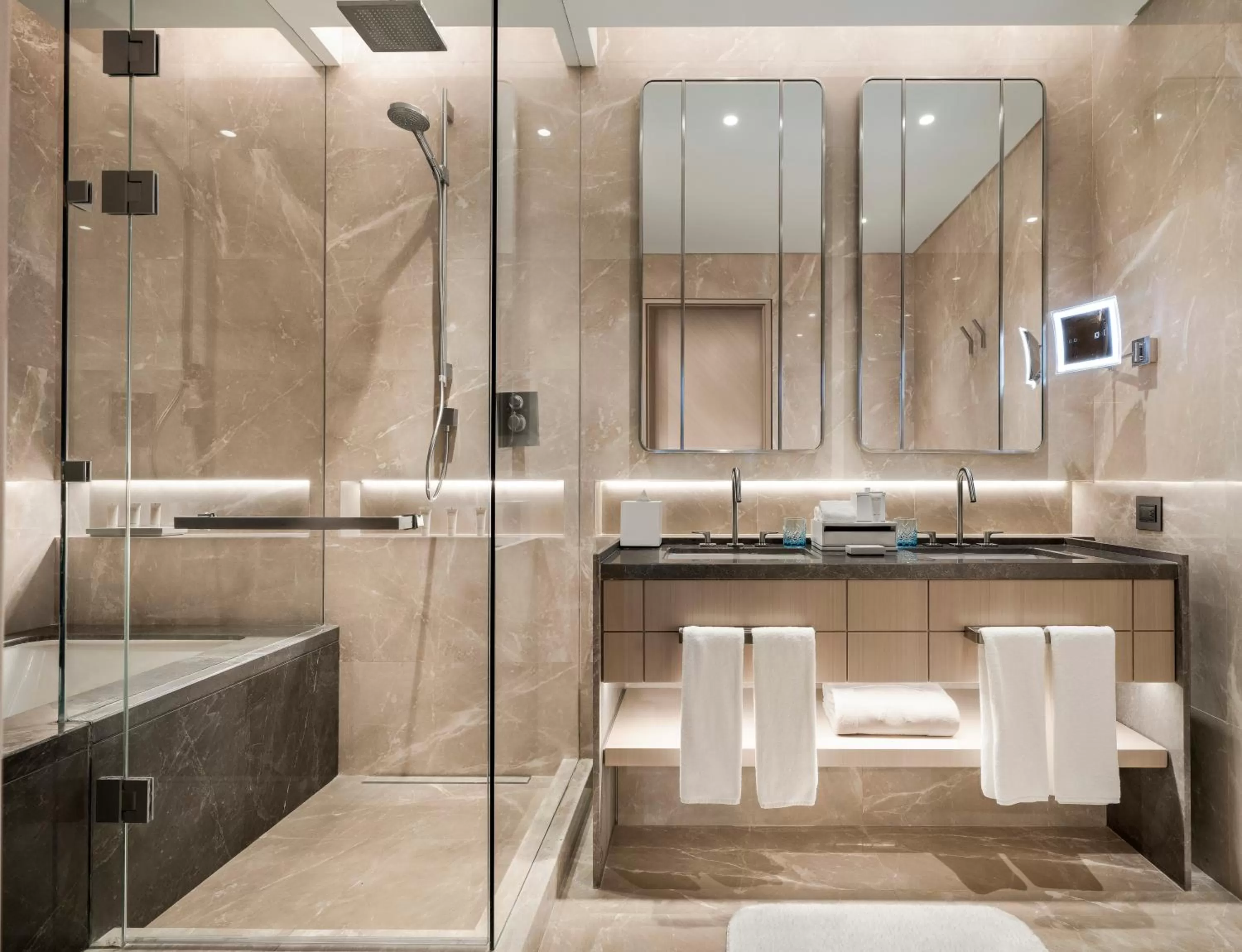 Shower in Address Istanbul