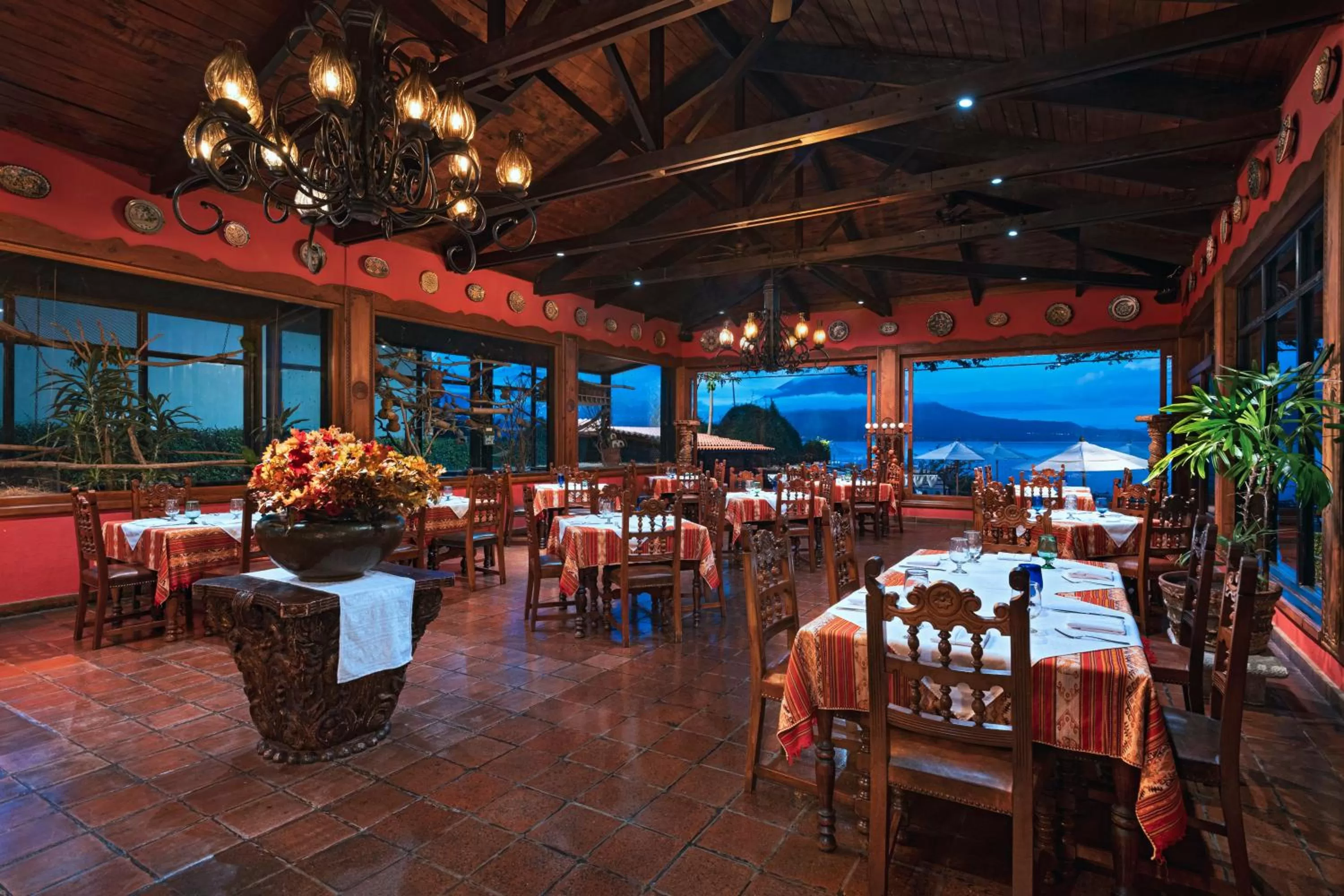 Restaurant/places to eat in Hotel Atitlan