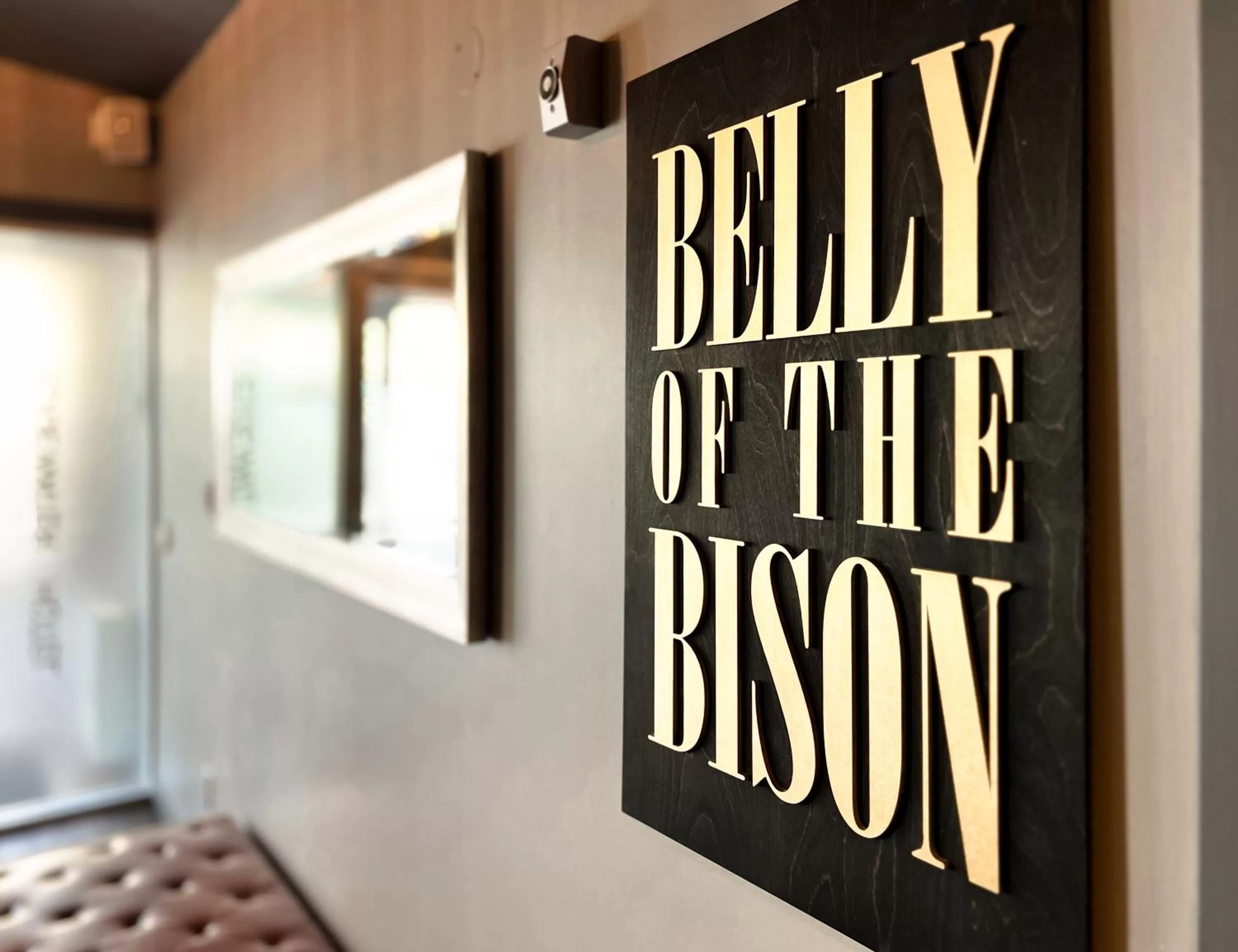 Restaurant/places to eat in Edgewater Hotel