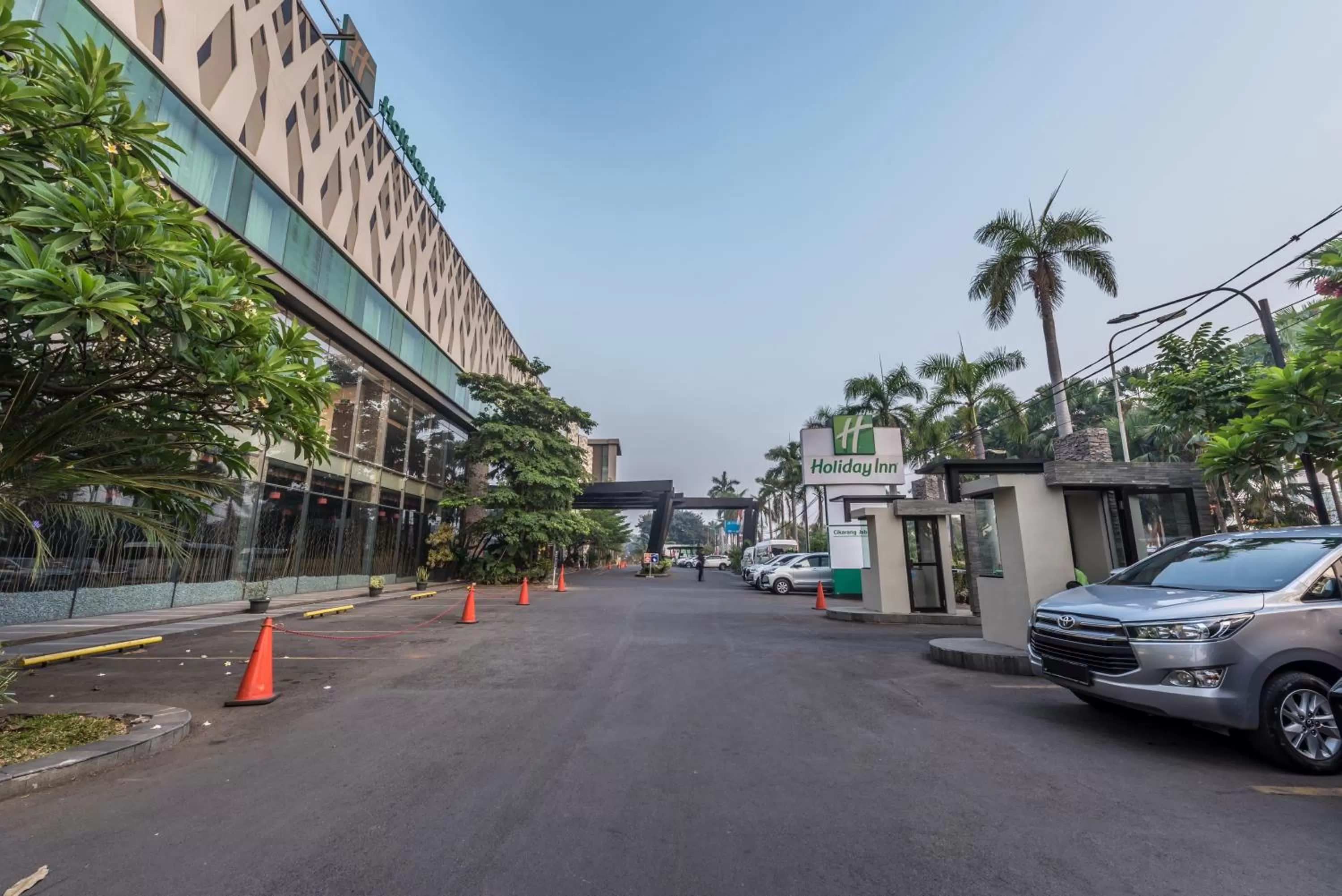 Property building in Holiday Inn Cikarang Jababeka by IHG