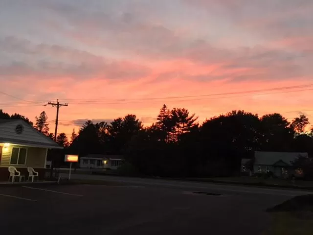 Days Inn by Wyndham Queensbury/Lake George