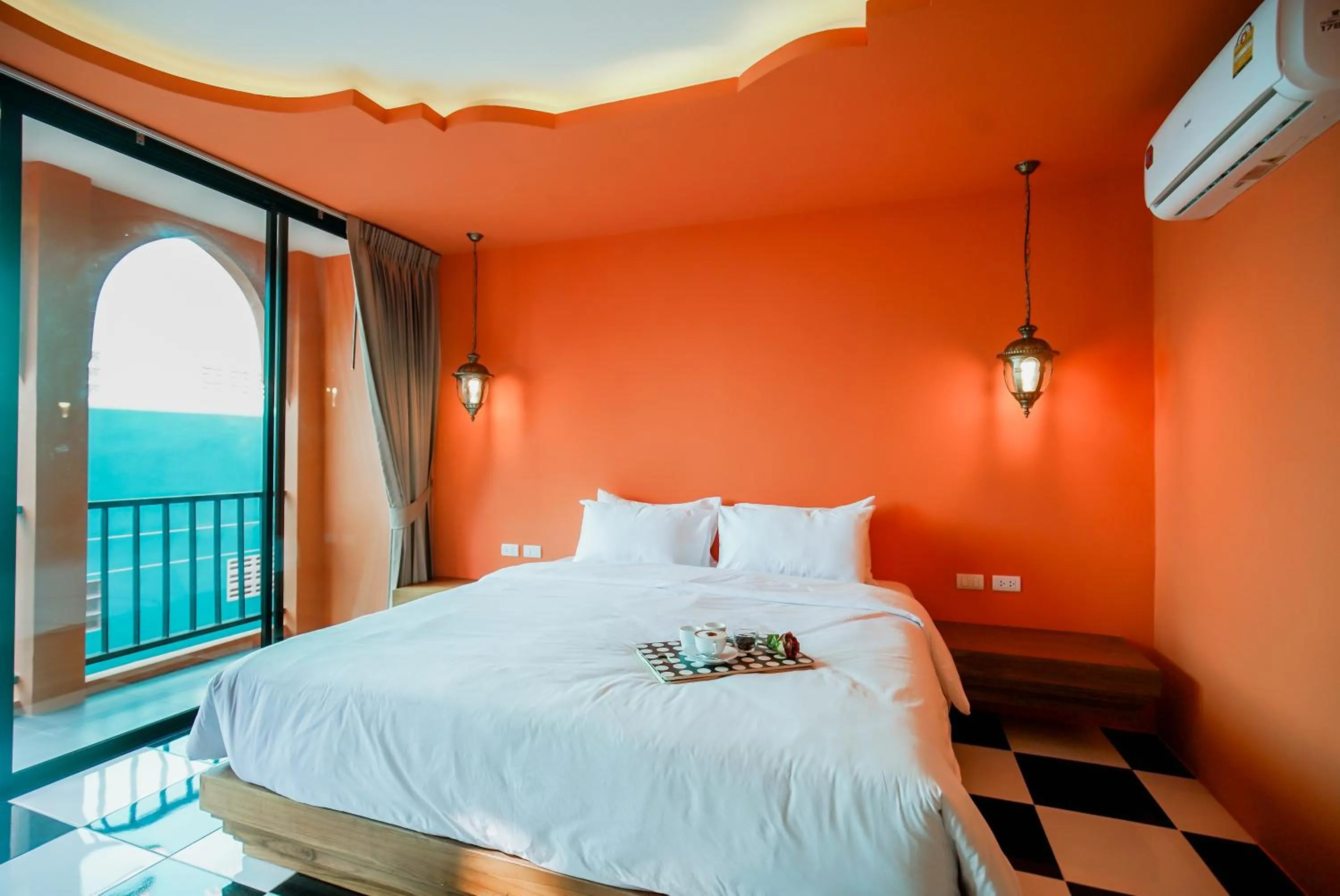 Bed in Khaleej Mass Hotel Patong